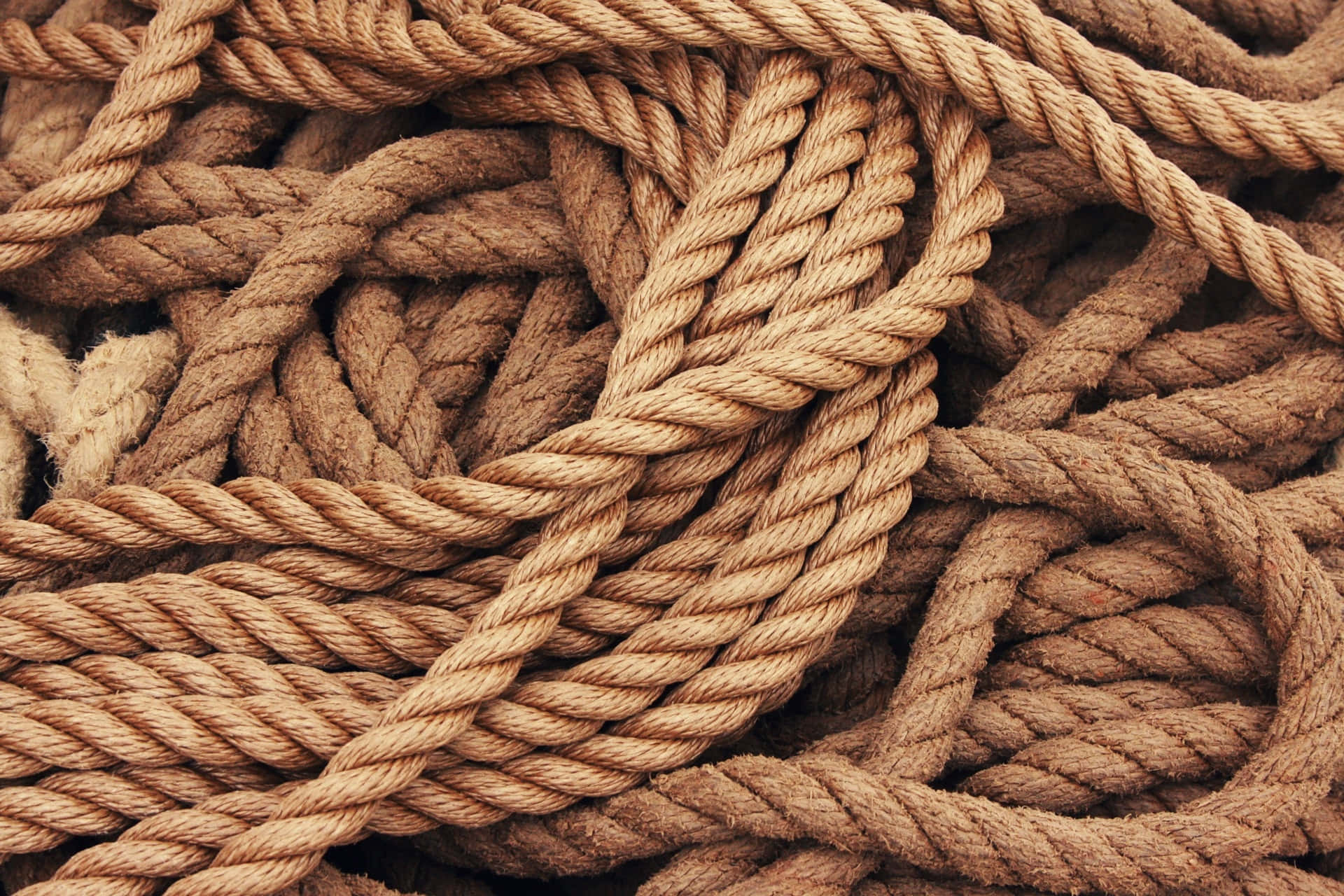 Old Common Brown Rope Picture