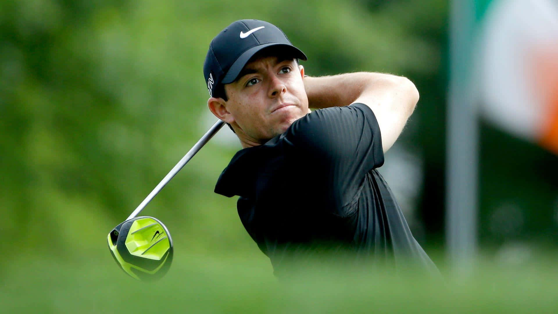 Rory Mcilroy All-black Outfit Wallpaper