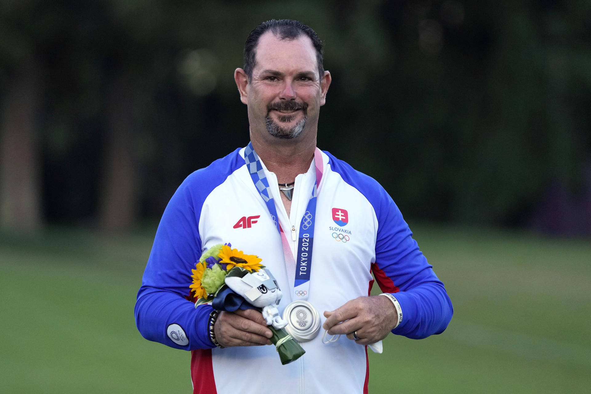 Rory Sabbatini With Silver Medal Wallpaper