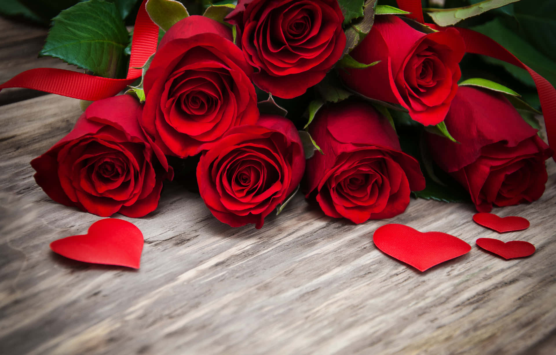 Couple Heart Rose Bouquet Pictures