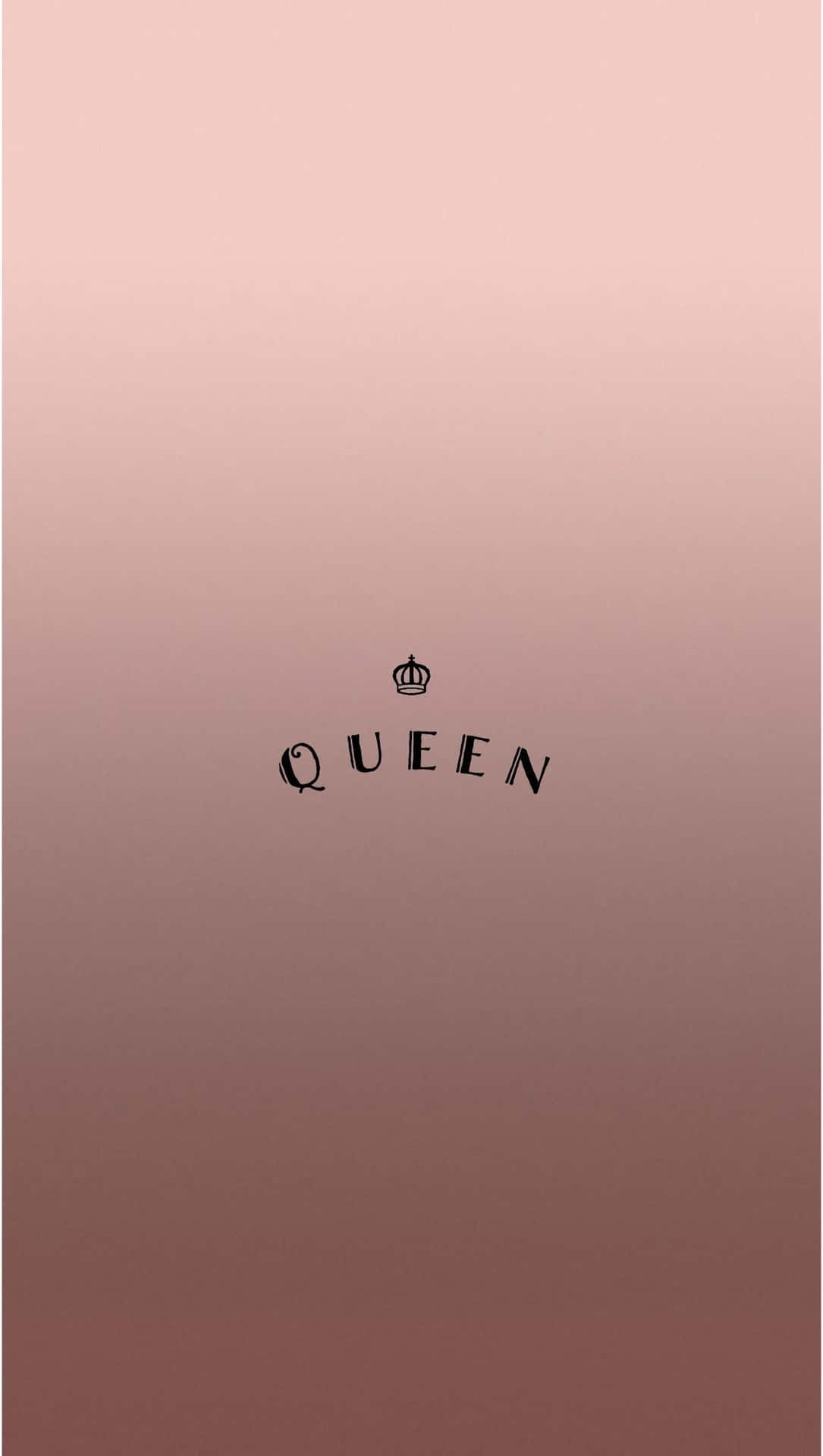 En lyserød og sort baggrund med det ord 'dronning' skrevet i et kraftigt gul Wallpaper