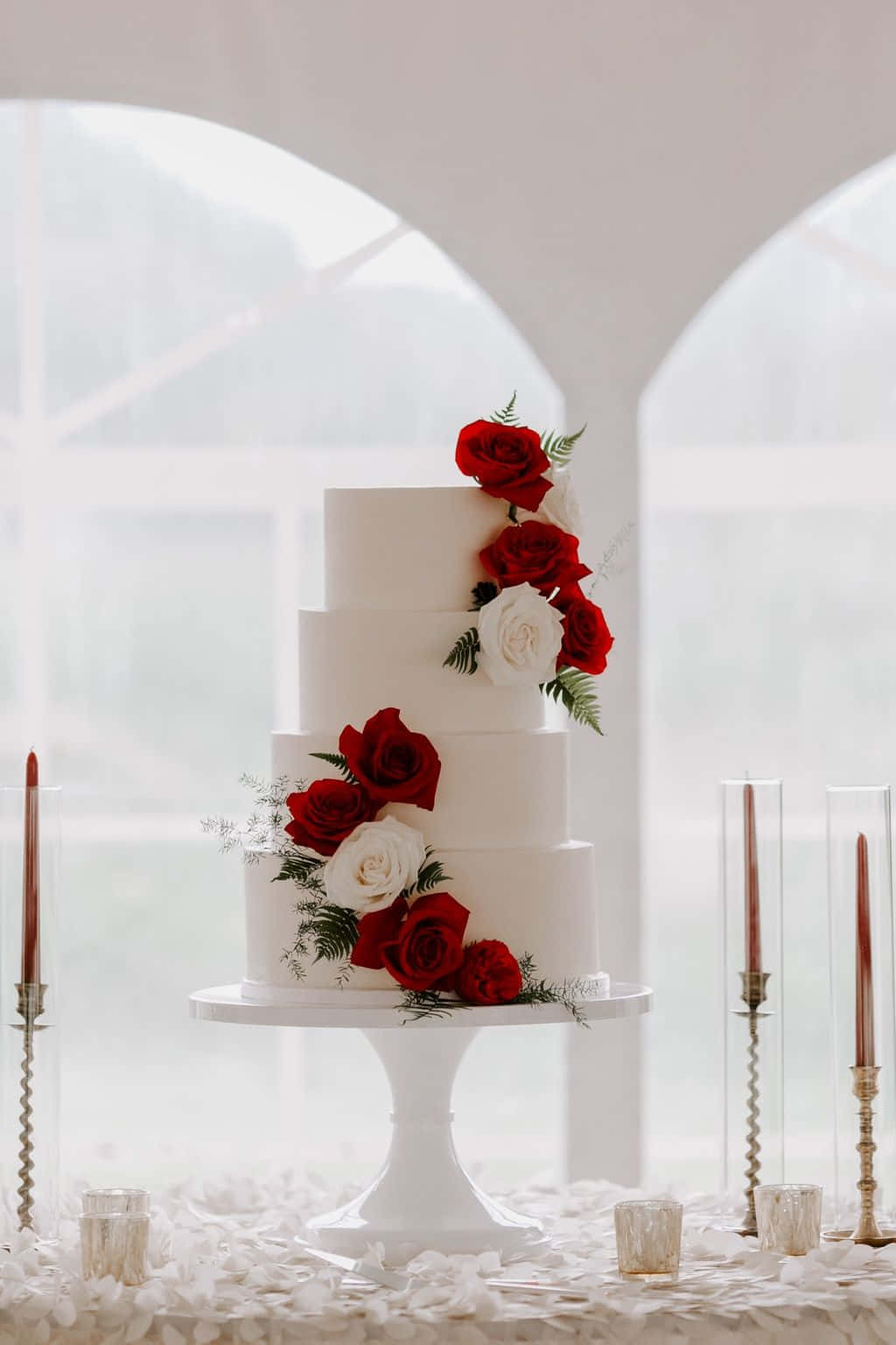 Caption: Elegant Roses Wedding Arrangement Wallpaper