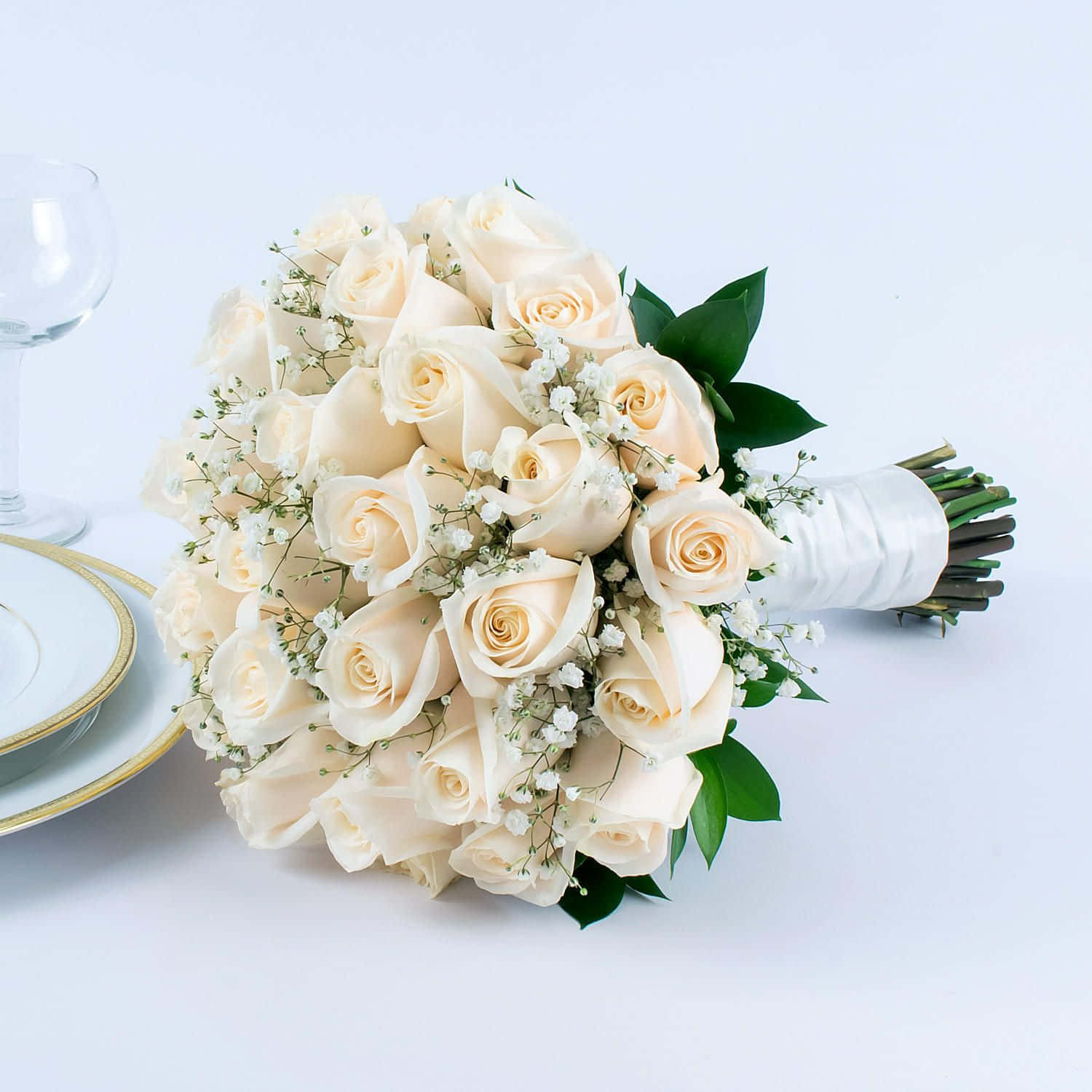 Elegant Roses Wedding Décor Wallpaper