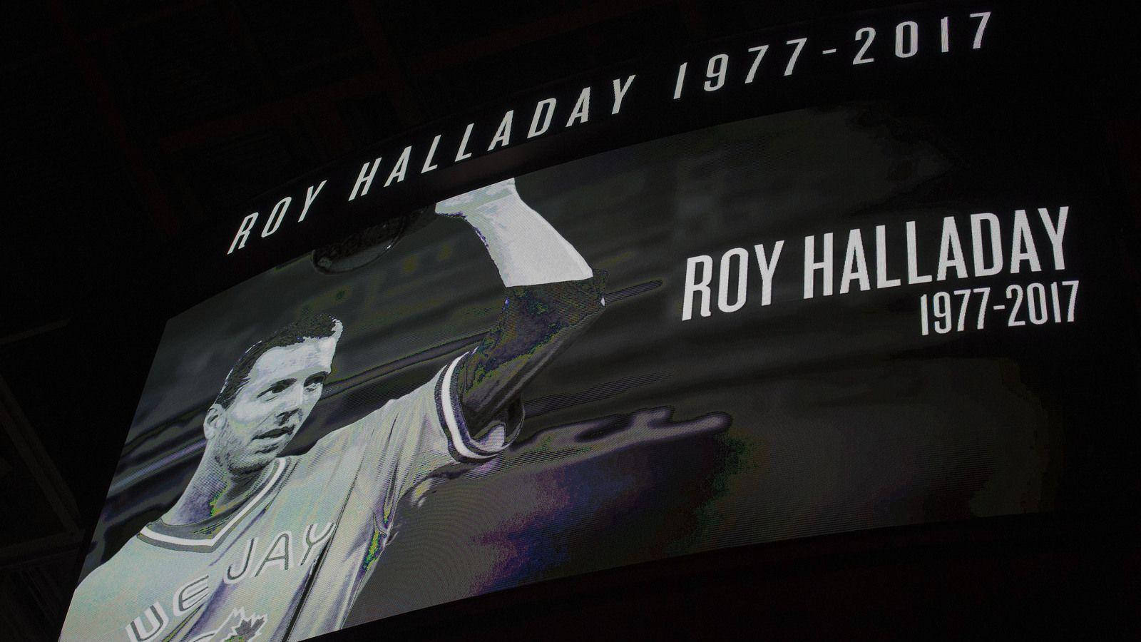 Roy Halladay Memorial Billboard Wallpaper