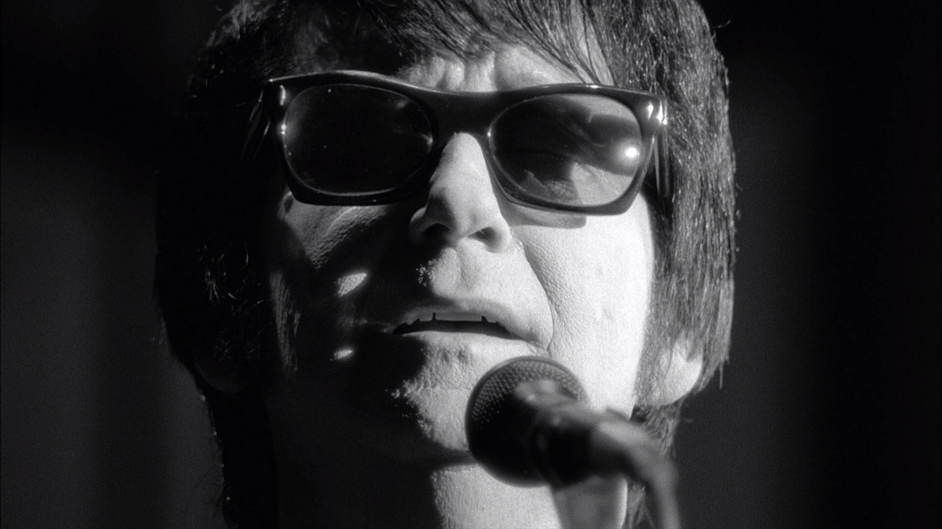 Roy Orbison Singer Songwriter Black And White Wallpaper