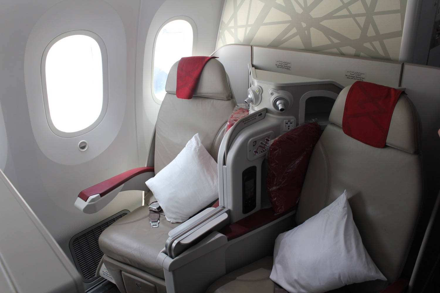 Royal Air Maroc Airplane Back Seats Wallpaper