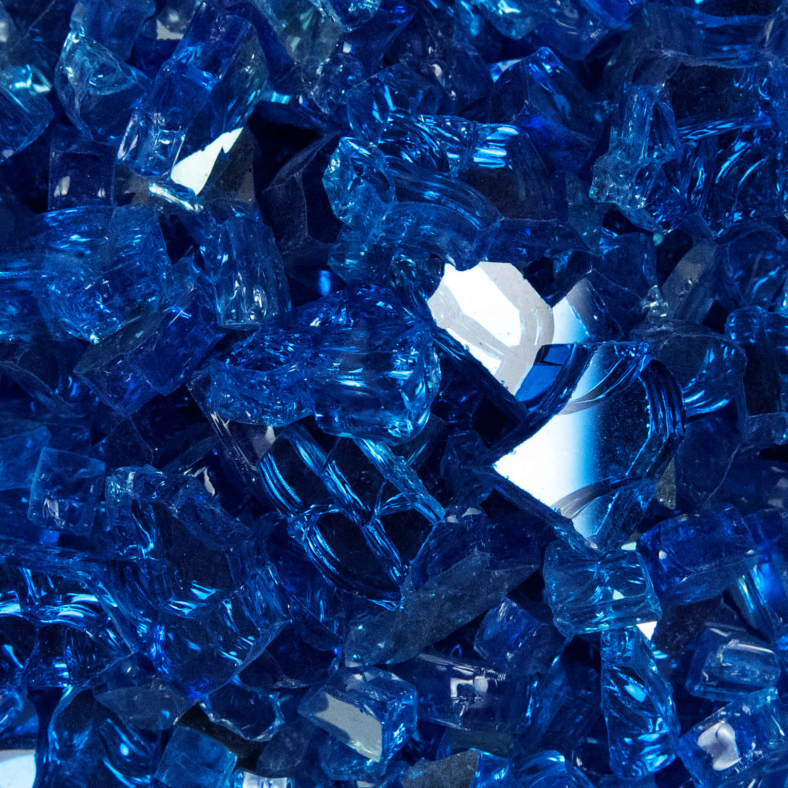 Royal Blue Crystal Fragments Wallpaper