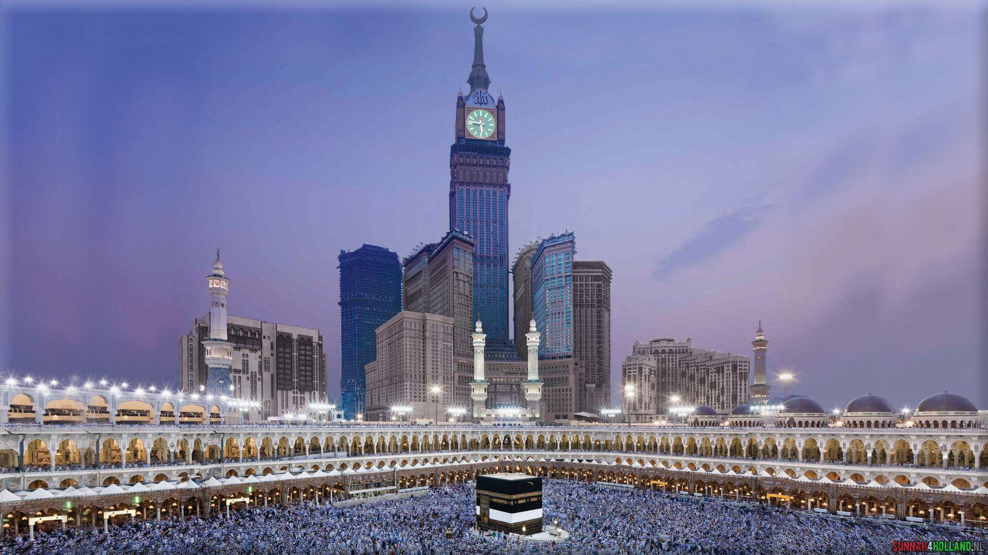 Vistamaestosa Dell'orologio Reale Di Makkah In Alta Definizione Sfondo