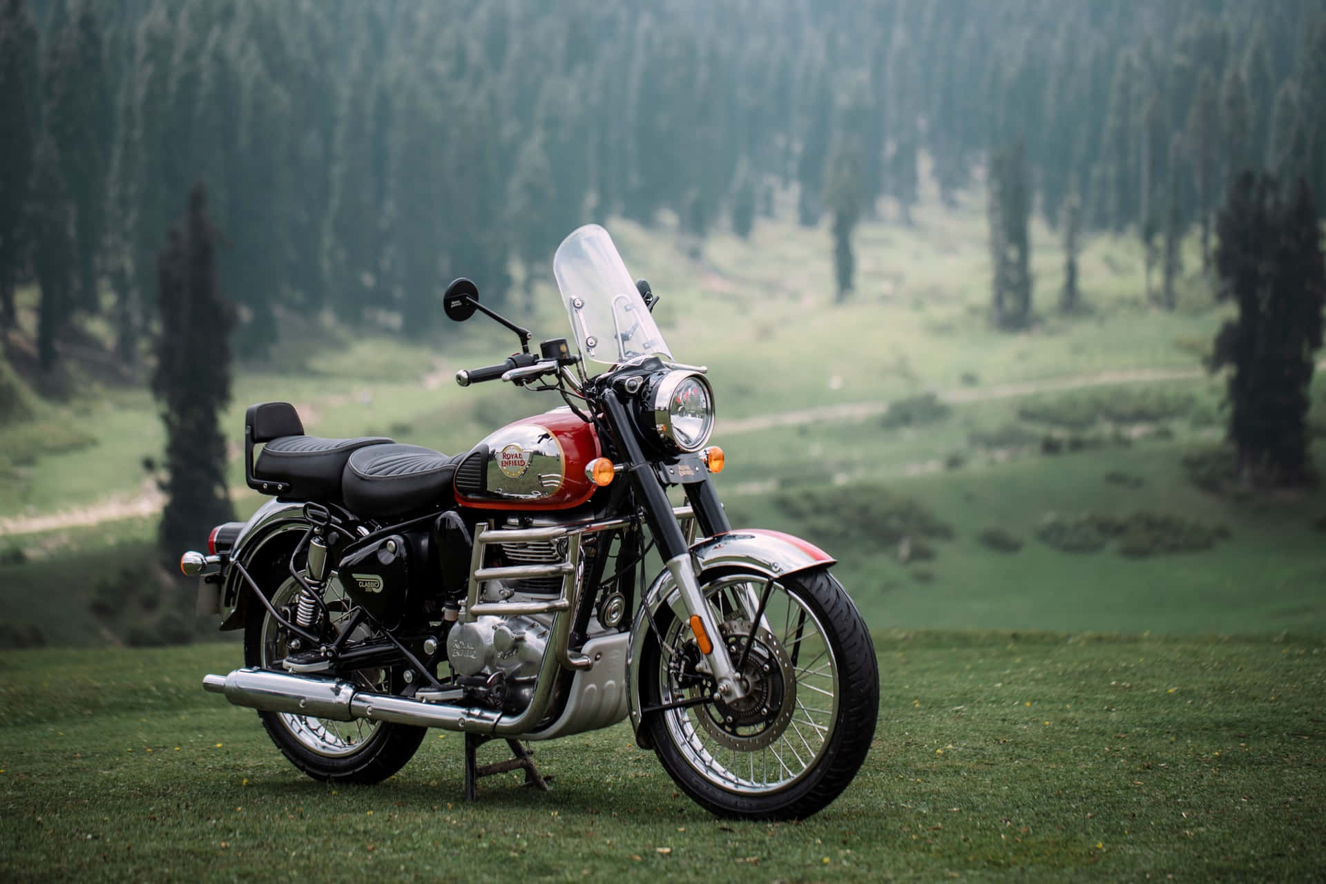 Classic Retro 350 Royal Enfield Pictures