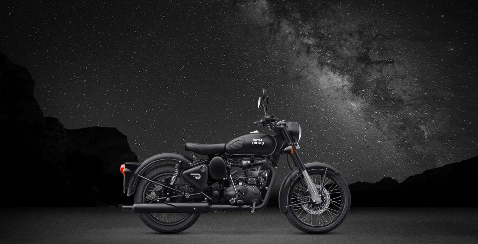 Black Galaxy Classic 500 Royal Enfield Pictures