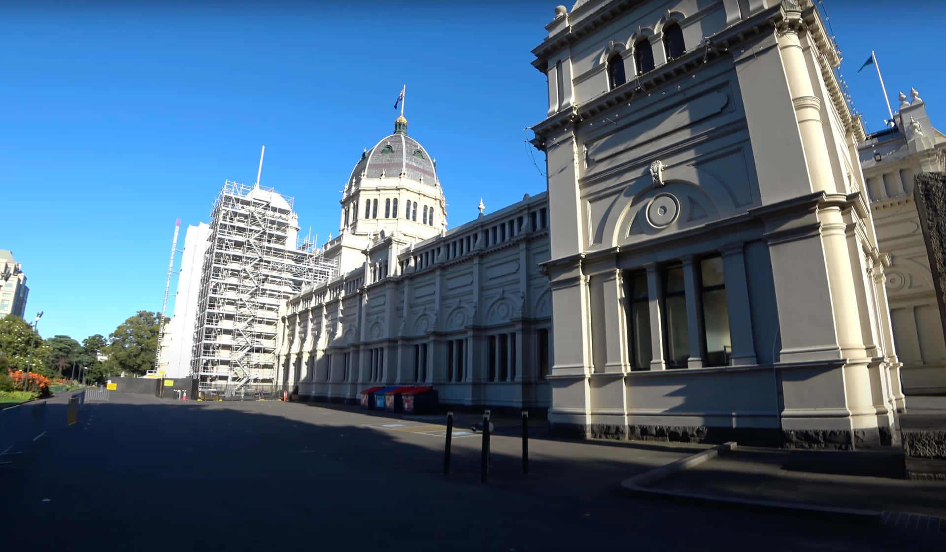 Royal Exhibition Building Renovation Wallpaper