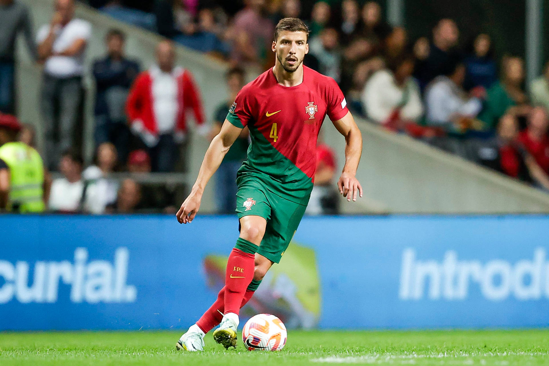 Ruben Dias En Course Fond d'écran