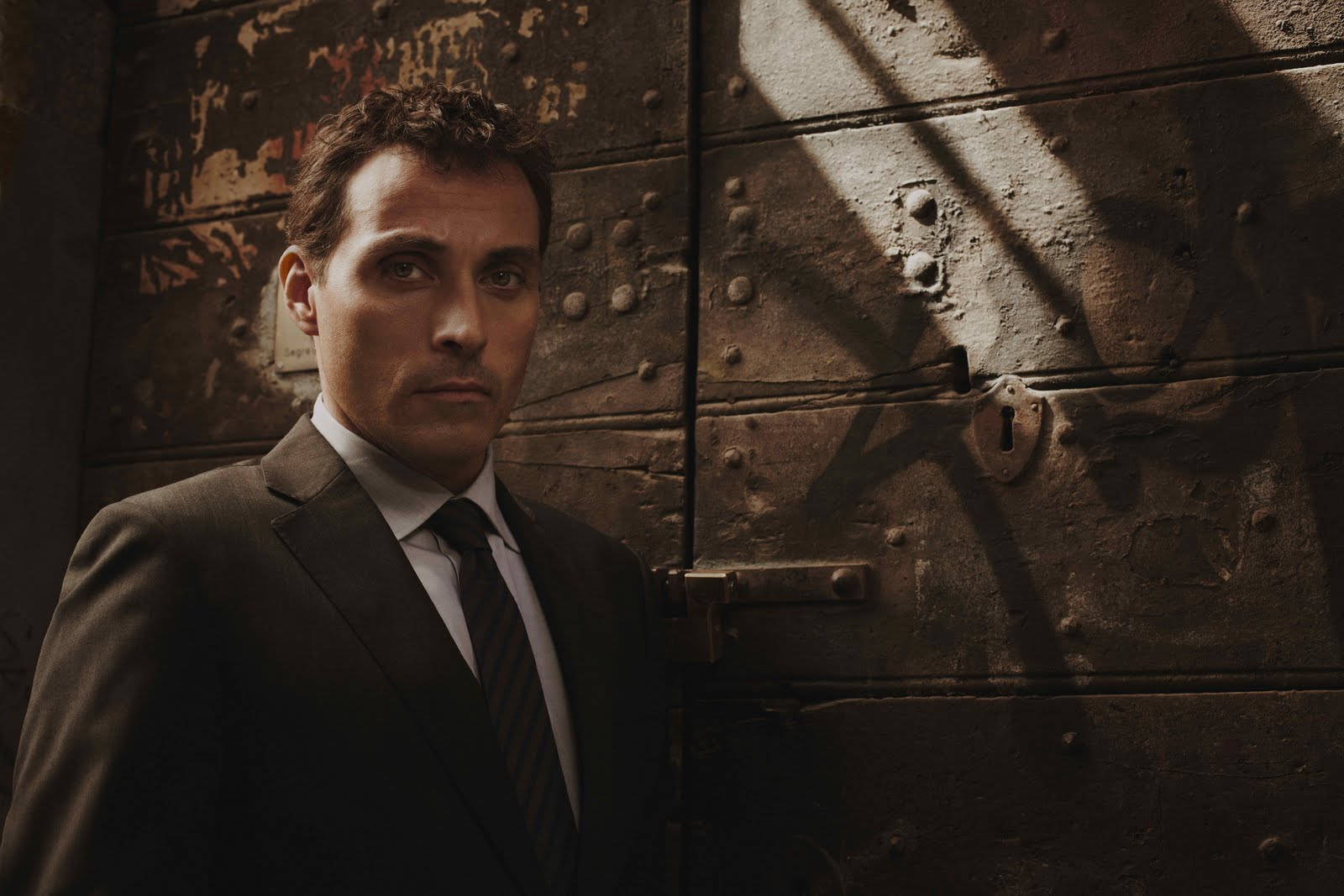 Caption: Rufus Sewell in his role as Mark Easterbrook in 'The Pale Horse' Wallpaper