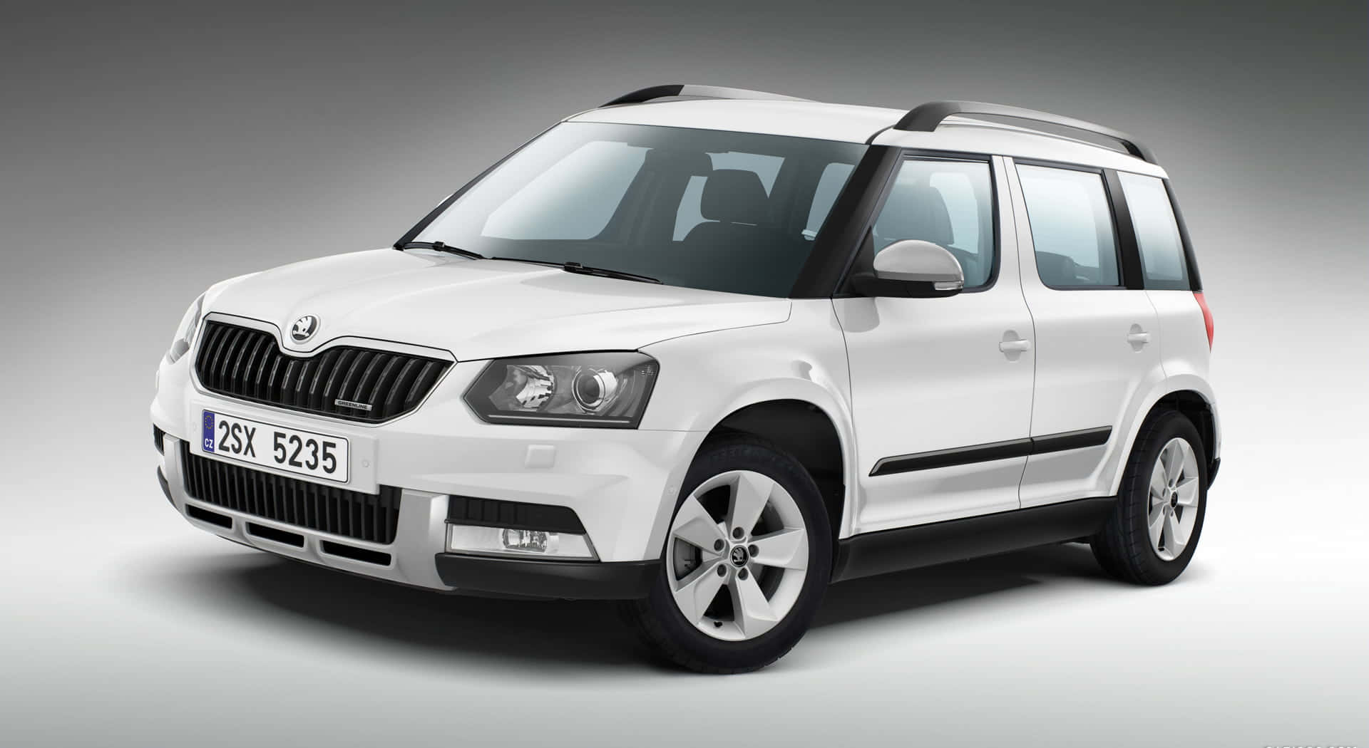 Rugged Adventure With Skoda Yeti Wallpaper