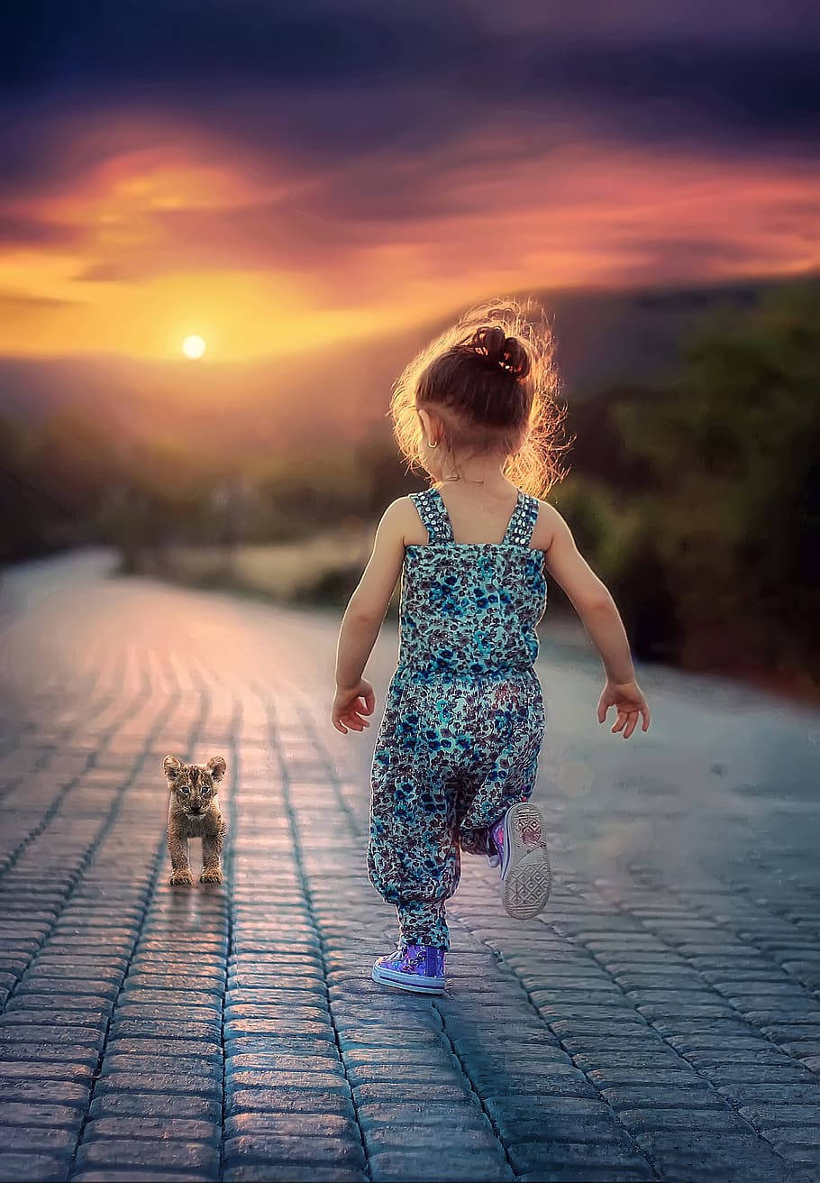 Running Girl Child At Sunset Wallpaper