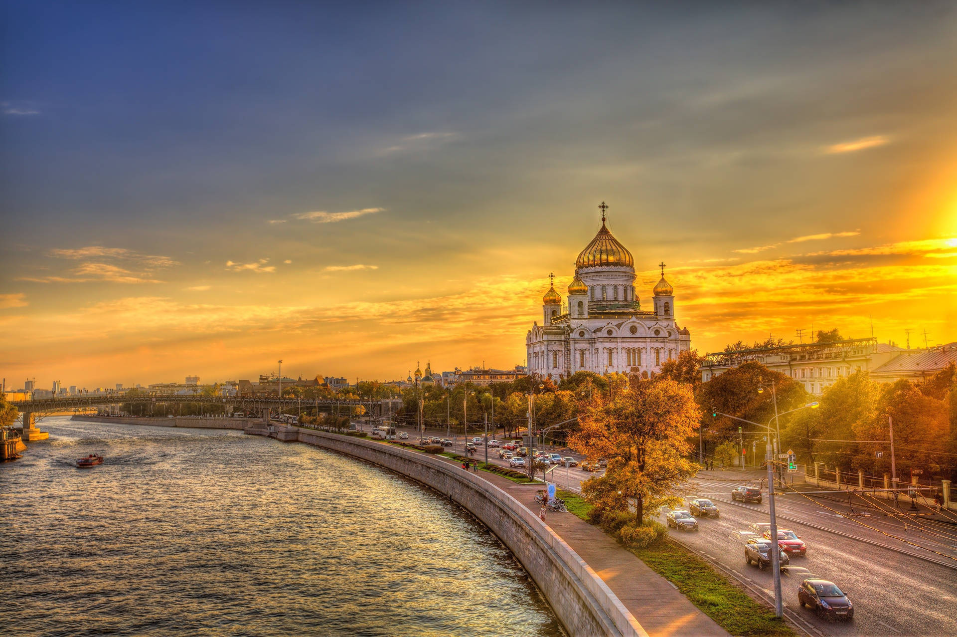 Russia Cathedral Of Christ Wallpaper