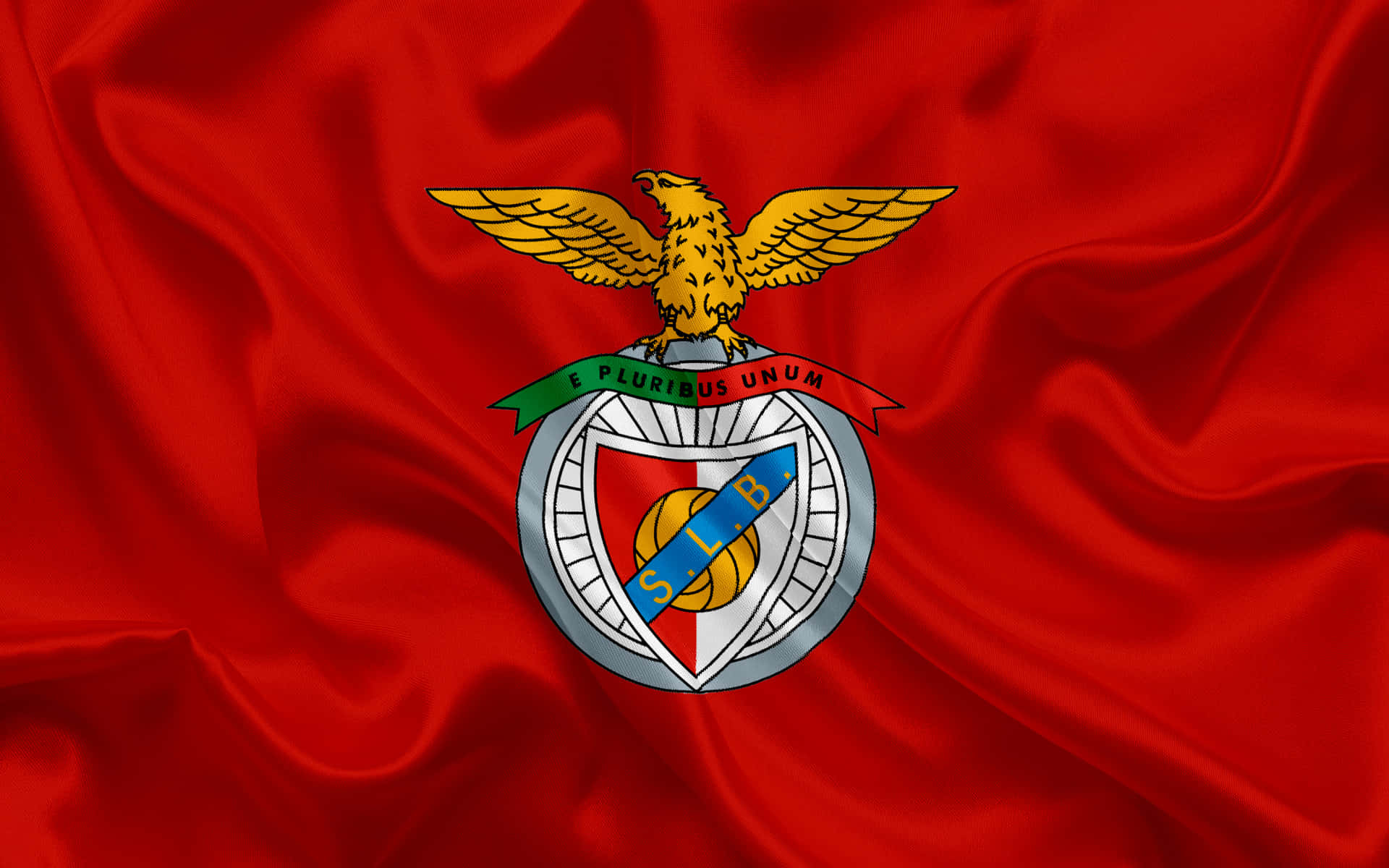 S L Benfica Flagand Emblem Wallpaper