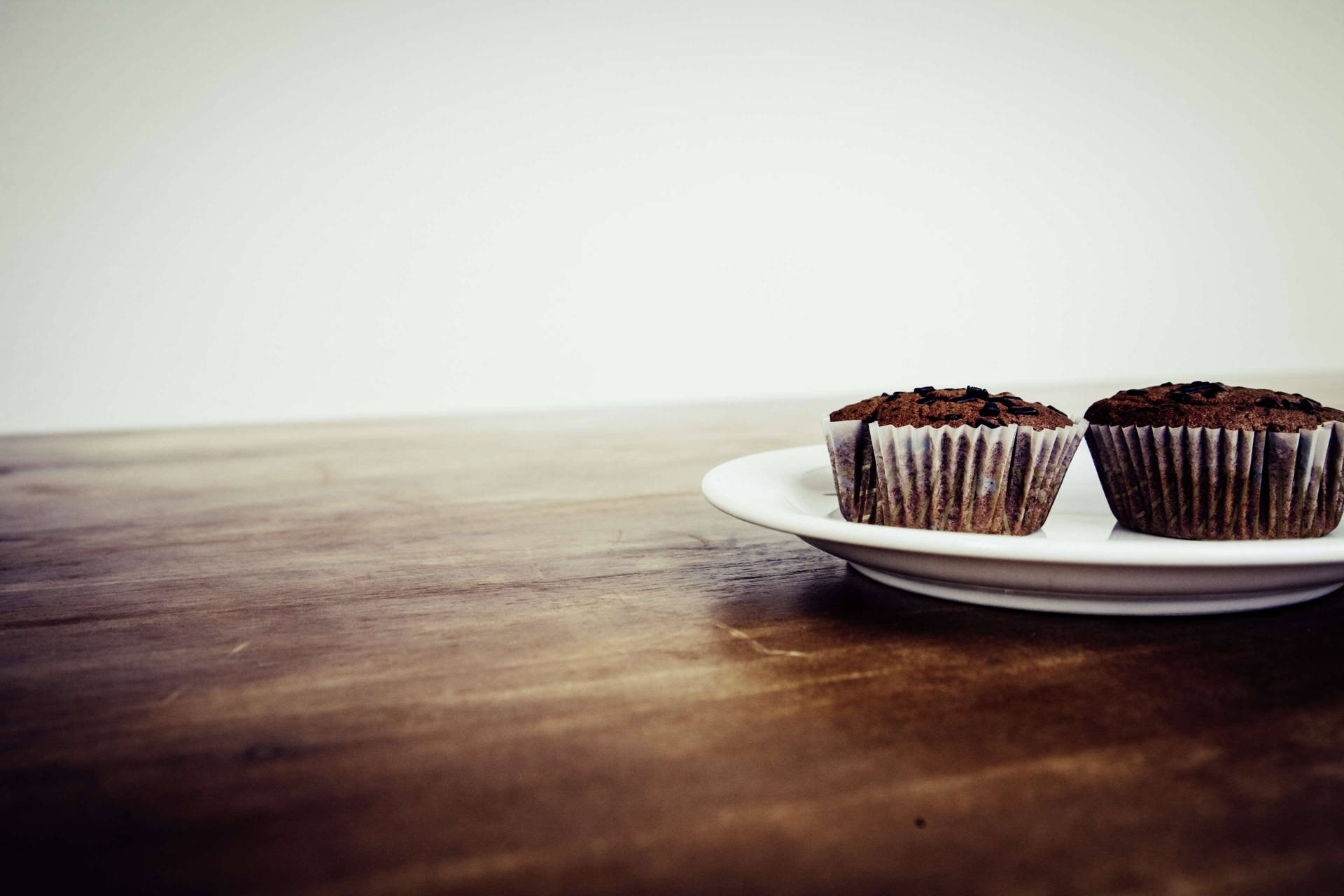 Traurigeschokoladen Cupcake Desserts Wallpaper