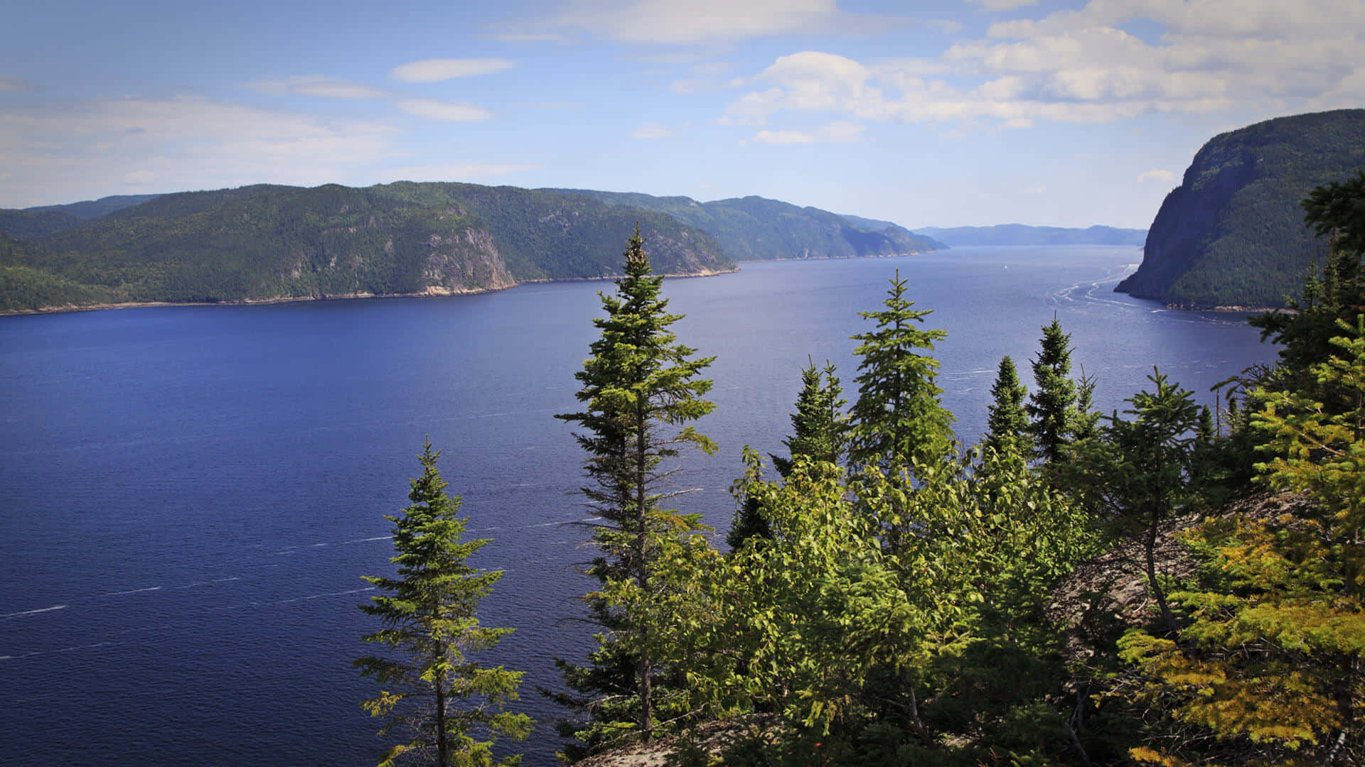Saguenay Fjord Scenic View Wallpaper