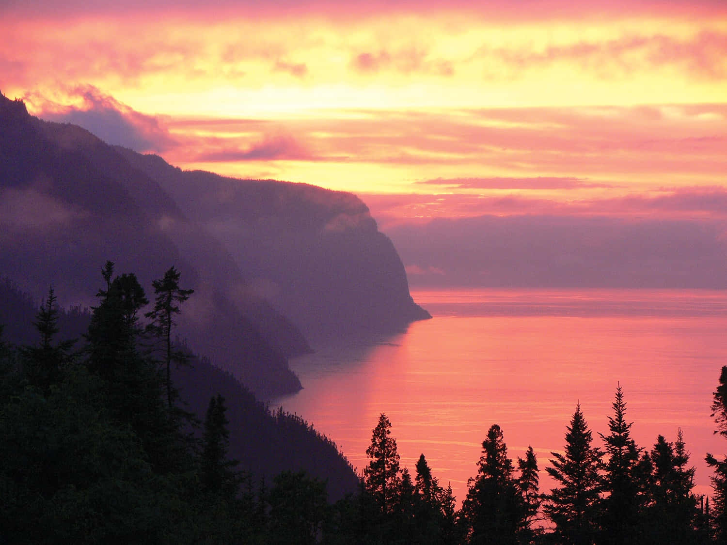 Saguenay Fjord Sunset Glow Wallpaper