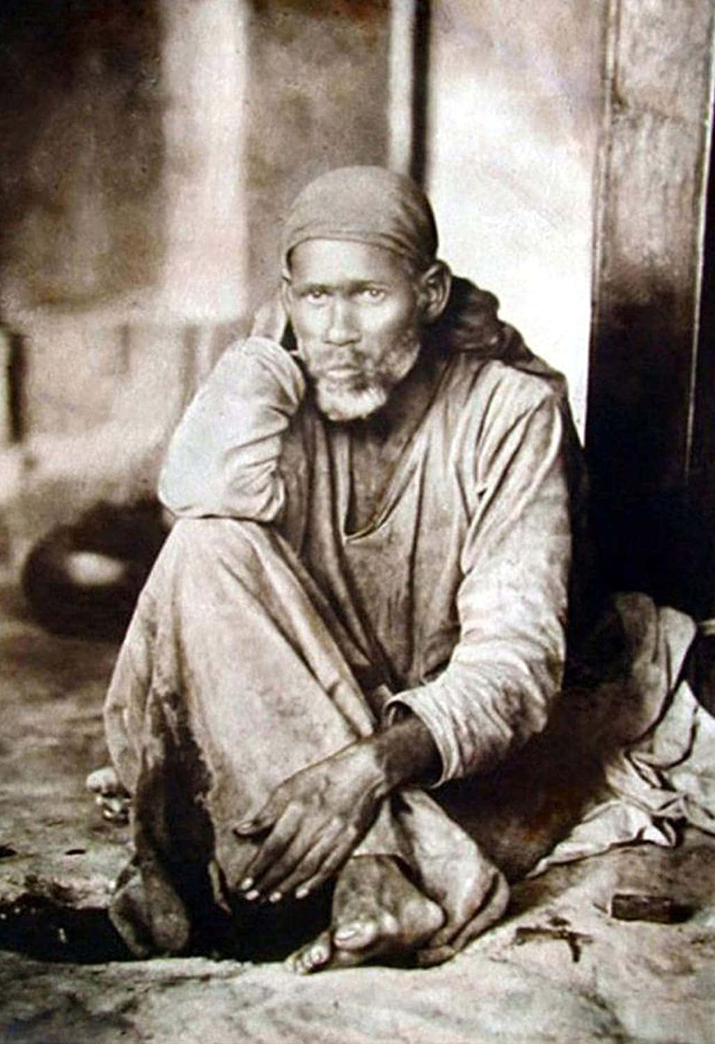 Download Indian Saint Sai Baba Shirdi Vintage Picture | Wallpapers.com