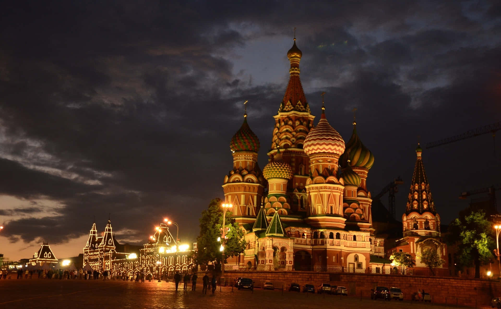 Saint Basils Cathedral In The Evening Wallpaper