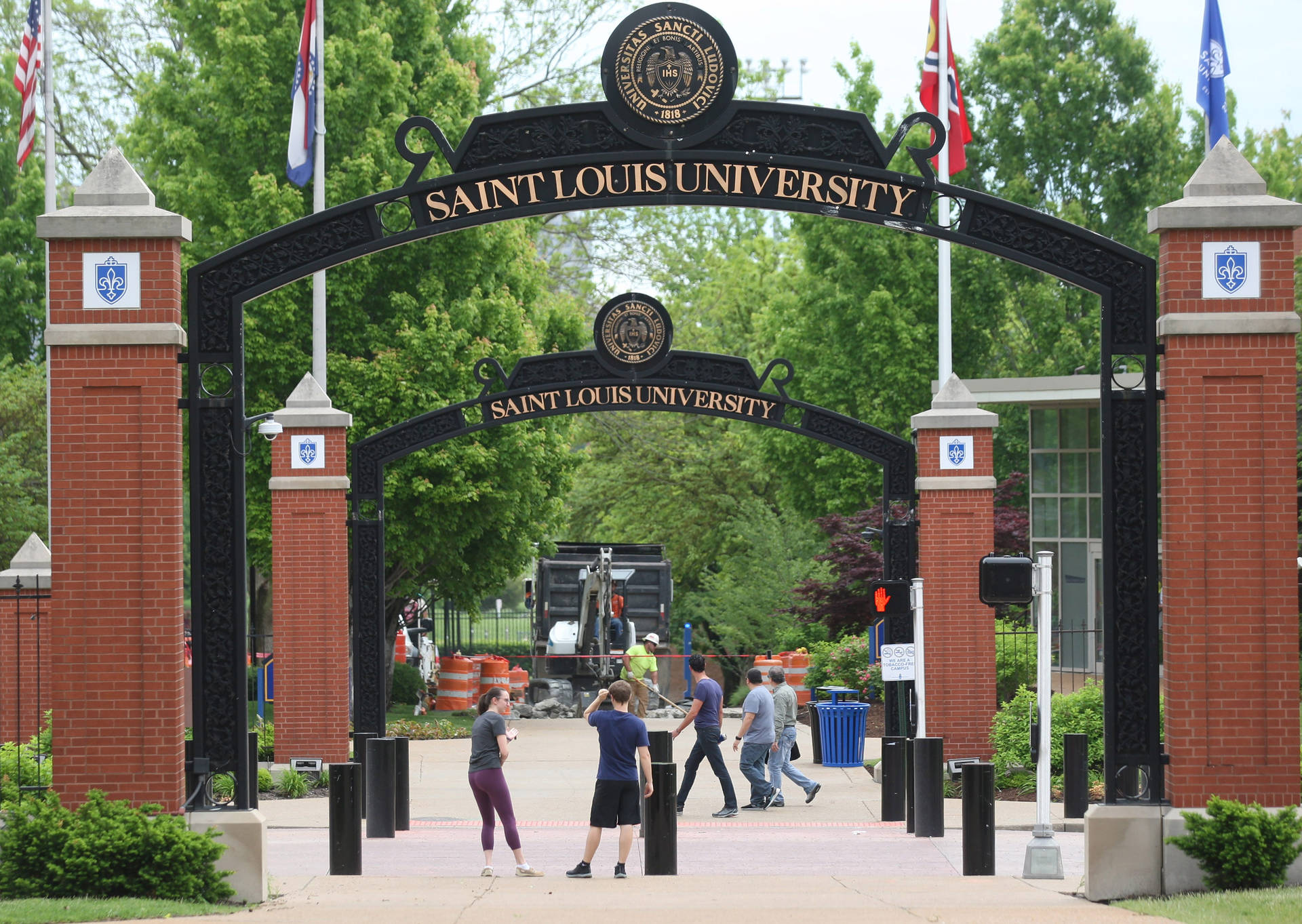 Saint Louis University Welcome Arches Wallpaper