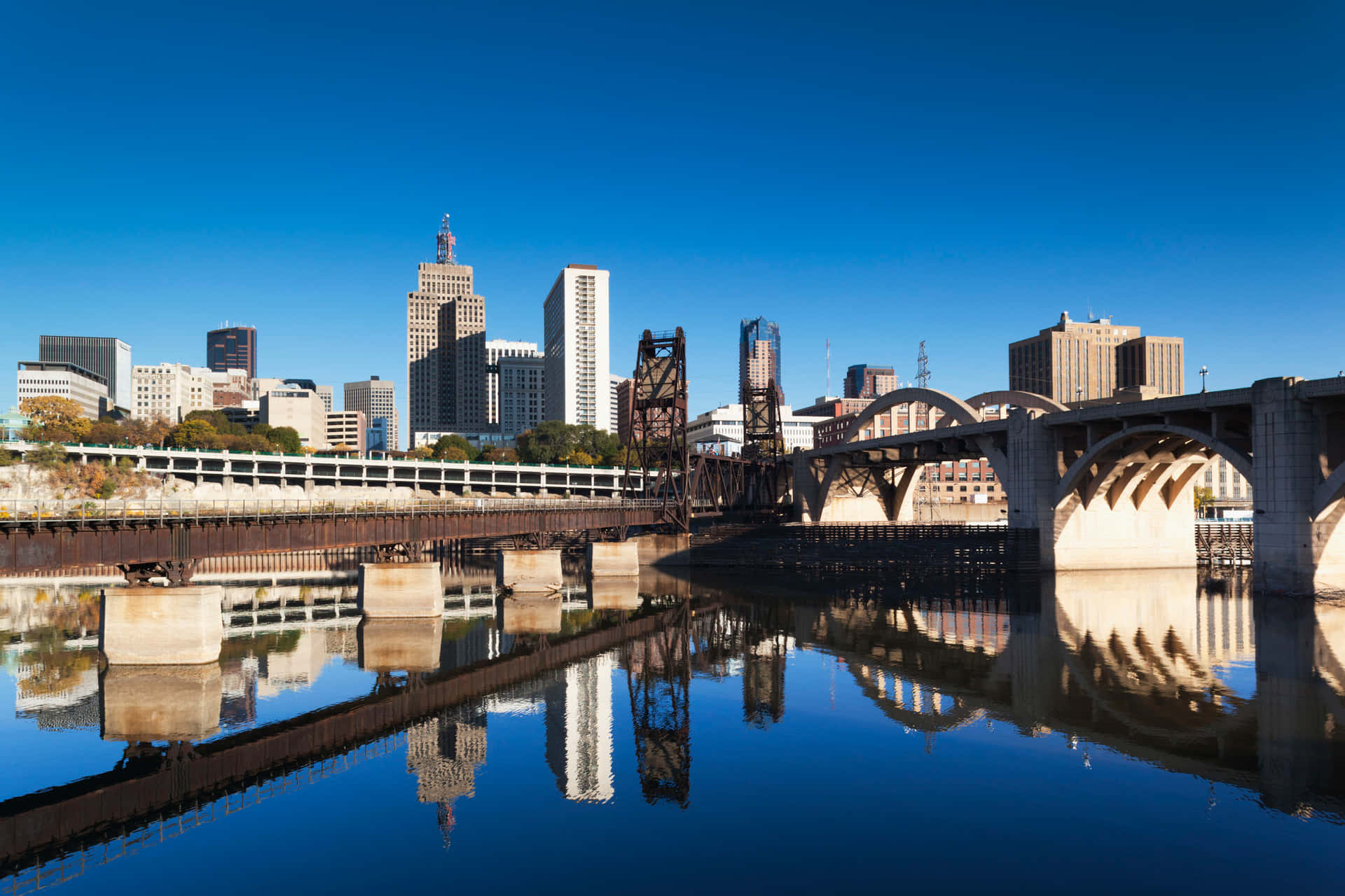 Saint Paul Minnesota Skyline Reflection Wallpaper