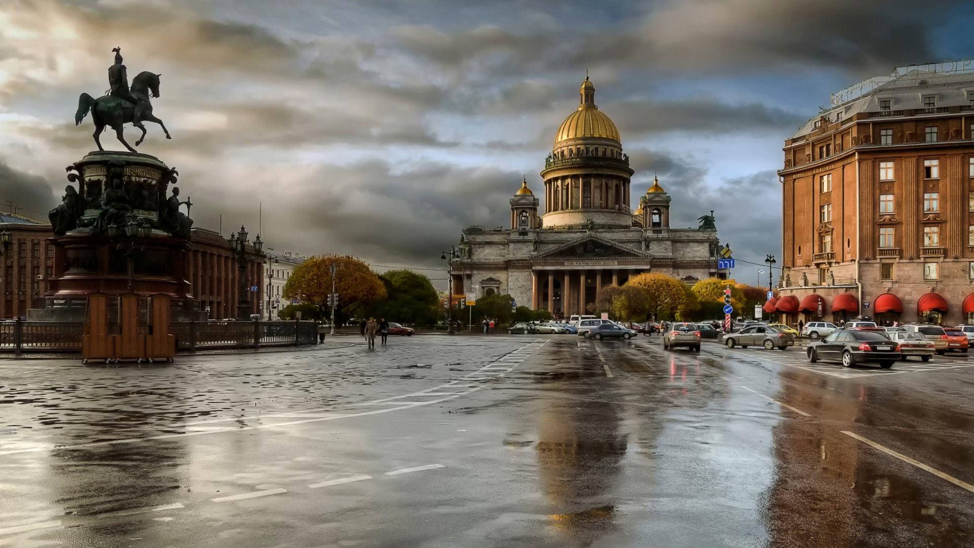 San Pietroburgo In Un Tempo Tempestoso Sfondo