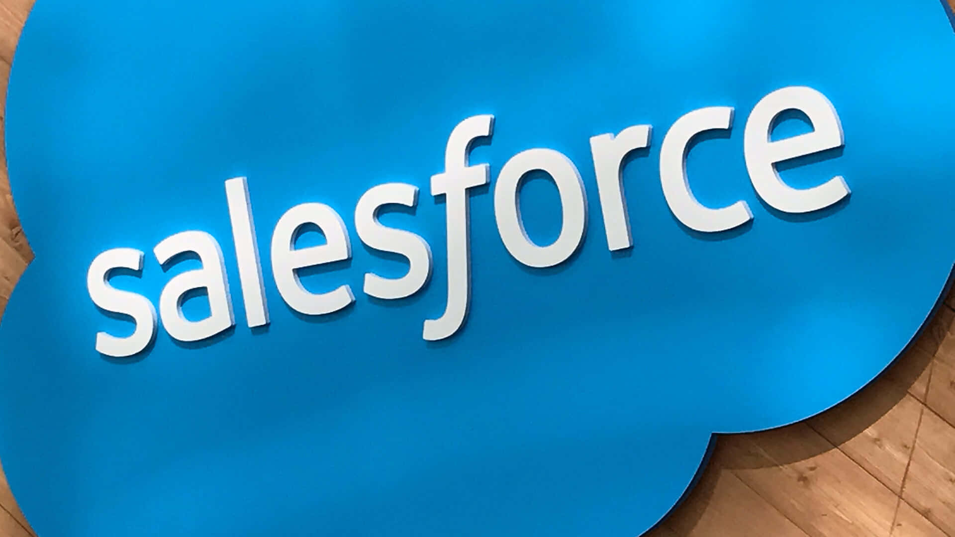 Salesforce logo på en væg Wallpaper