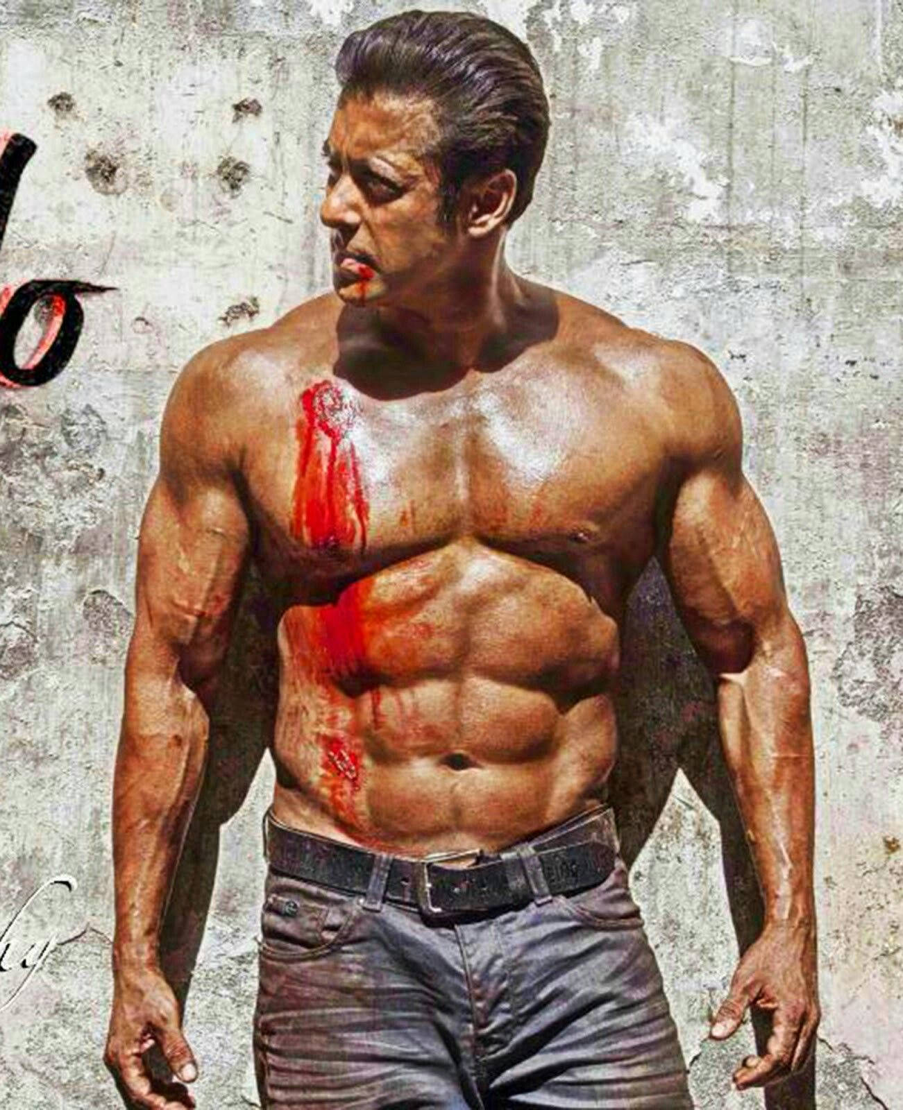 Salman Khan Hd Shirtløs Og Blodig Wallpaper