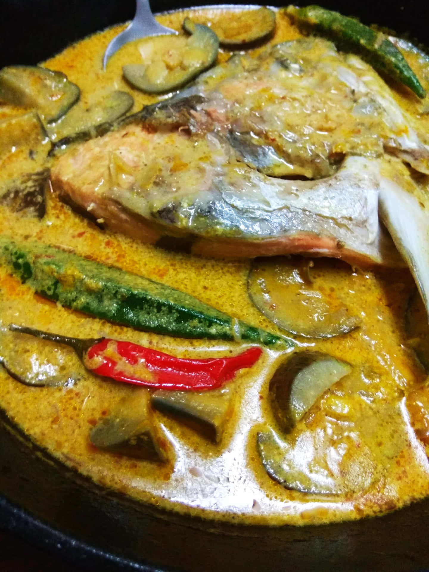 Lachsfischkopf Curry Gericht Wallpaper
