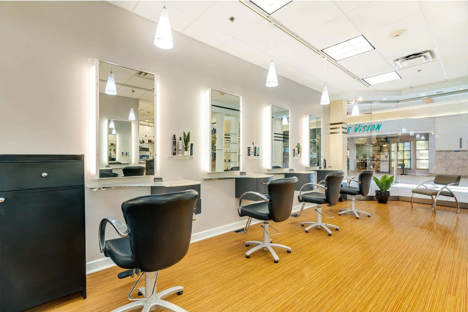 Salon Pictures