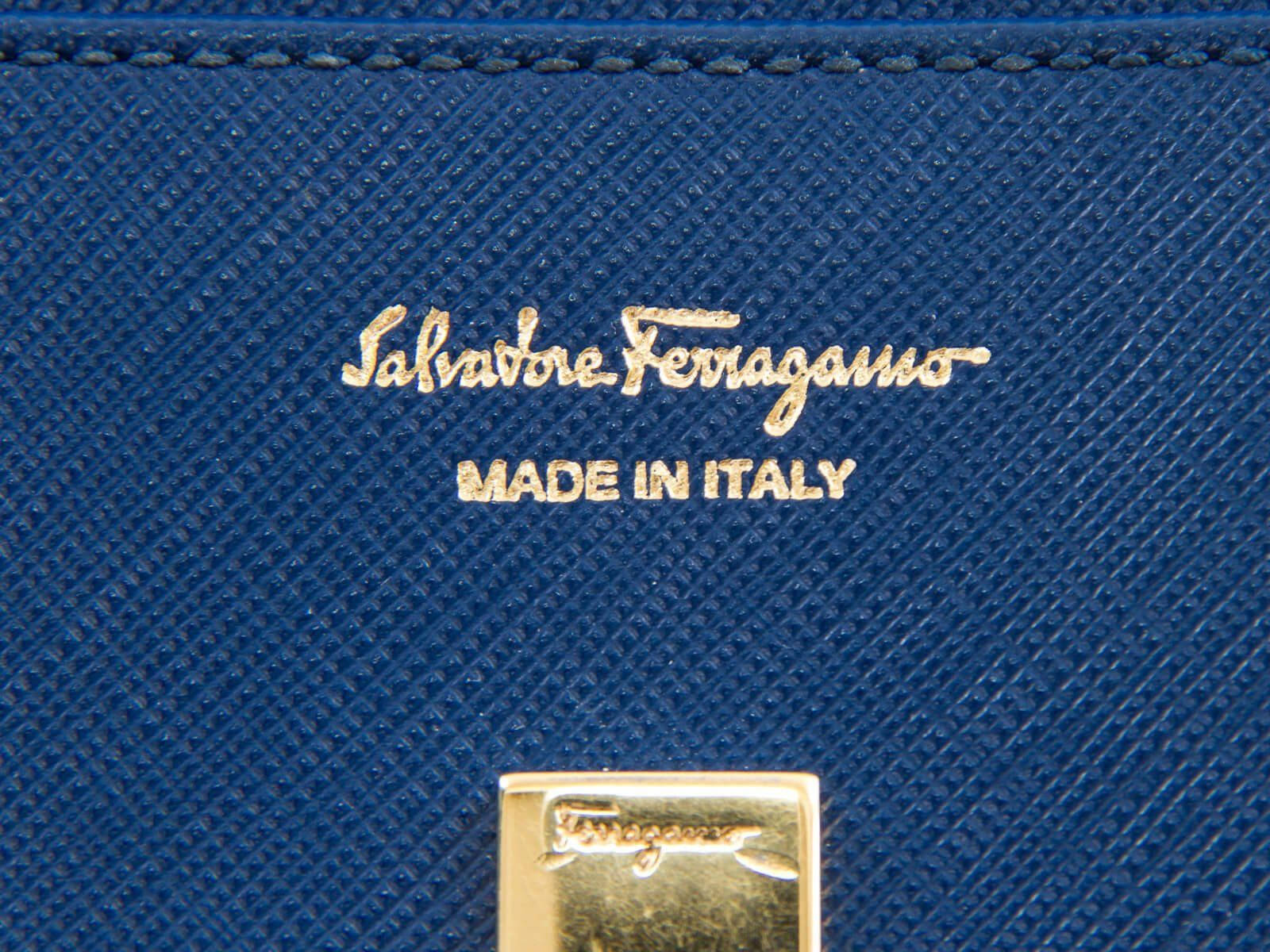 Salvatore Ferragamo lavet i Italien skærmbaggrundsbillede Wallpaper