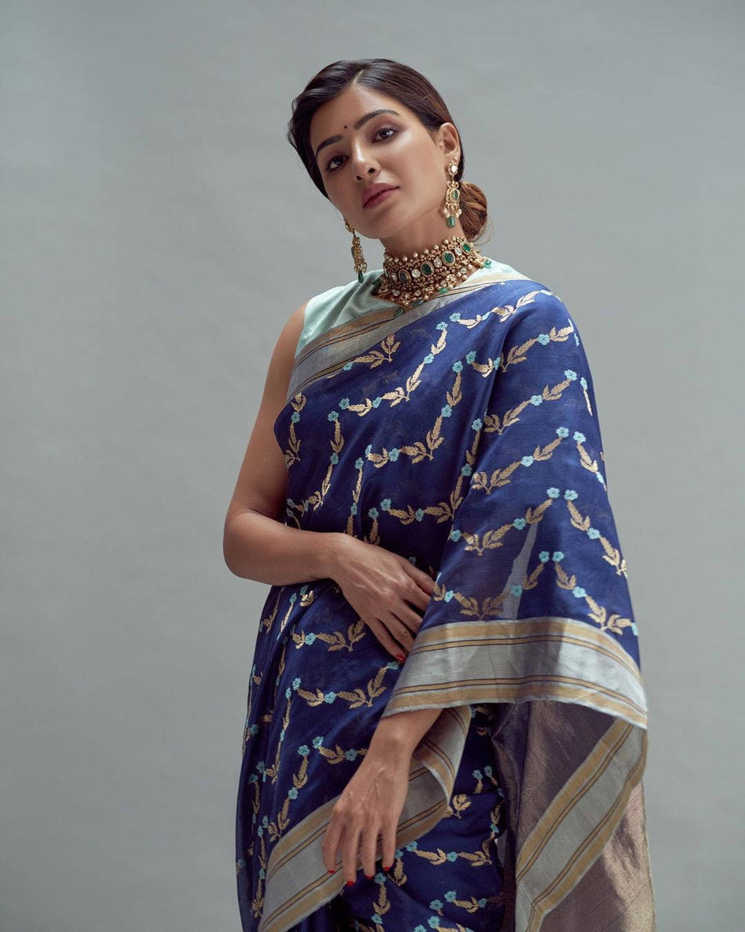 Samanthaim Kühlen Blauen Sari Wallpaper