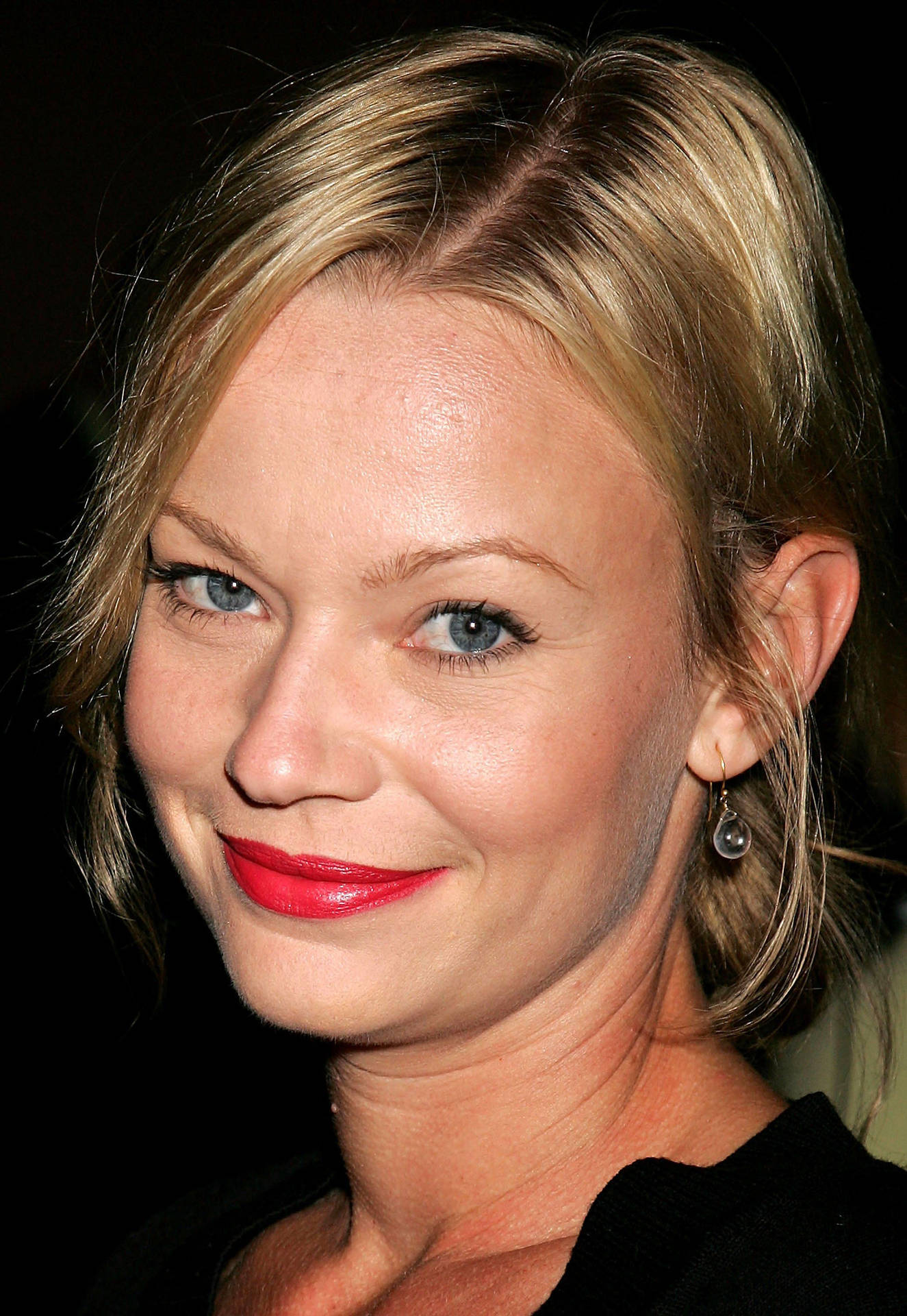 Samanthamathis Rote Lippenstifte Wallpaper