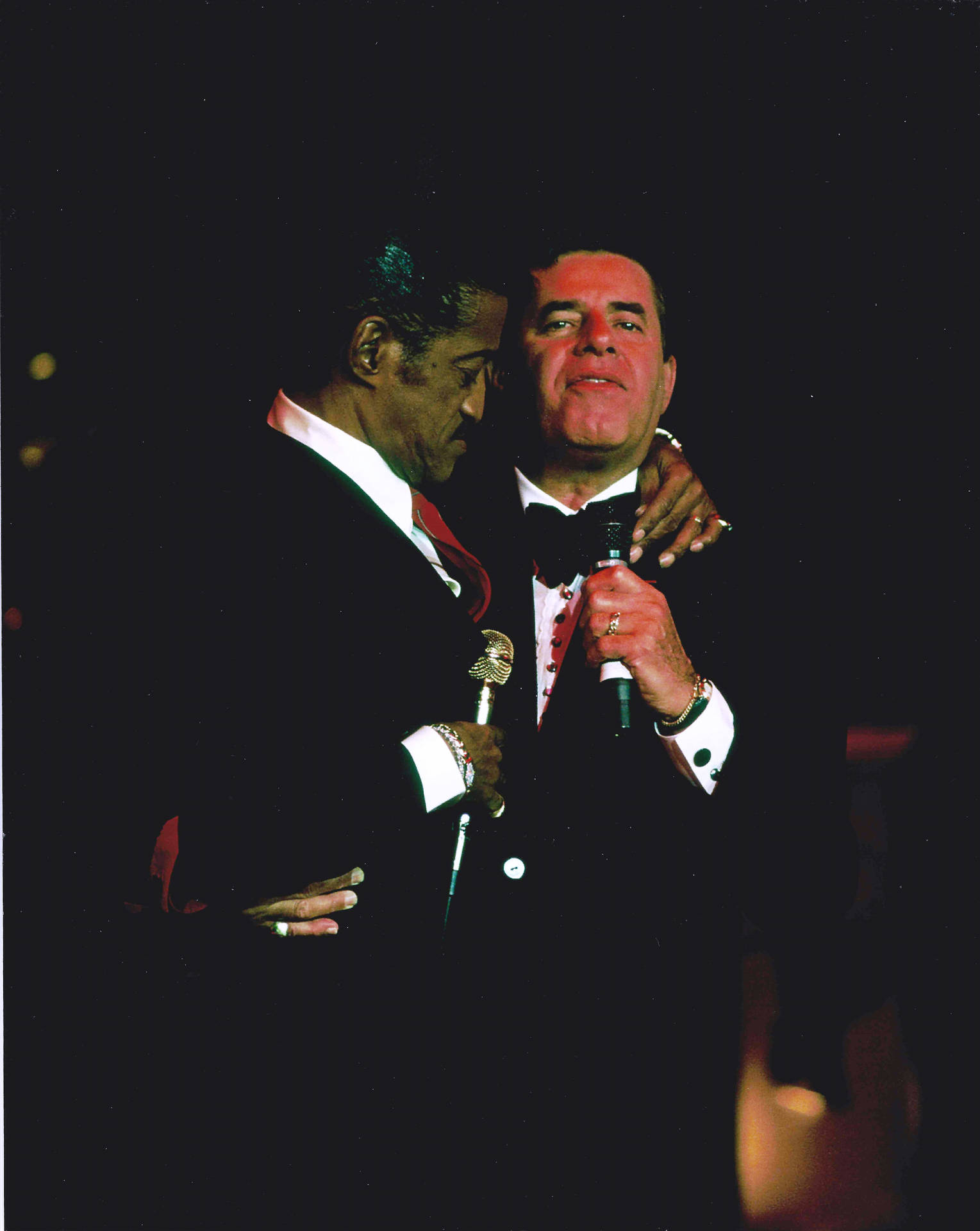Sammy Davis Jr. And Jerry Lewis 1988 Concert Wallpaper