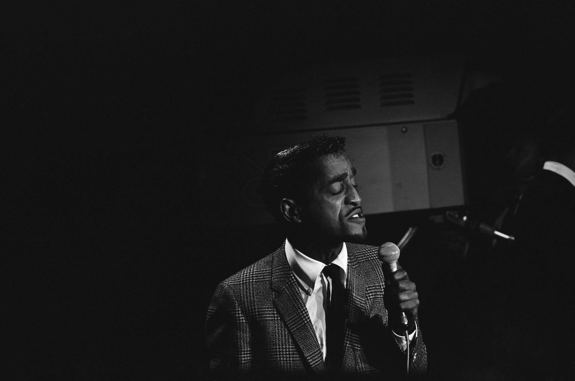 Sammy Davis. Jr. At The 1964 Oscars Award Wallpaper