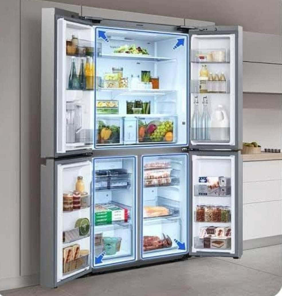 Imagende Refrigerador Samsung De Cuatro Puertas
