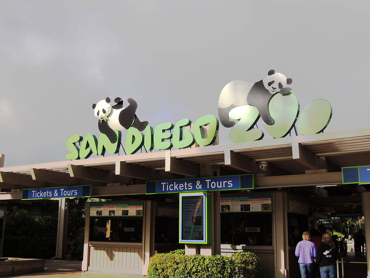 San Diego Zoo Front Gate Background