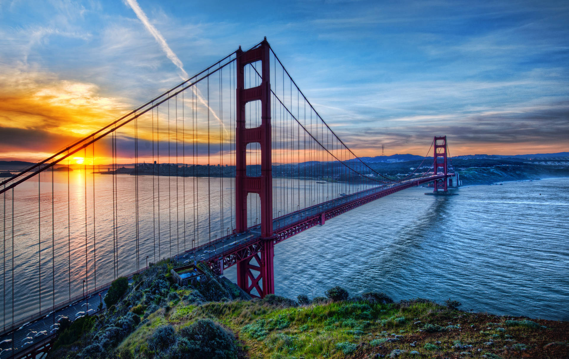 San Francisco Golden Gate-broen Over Solopgang