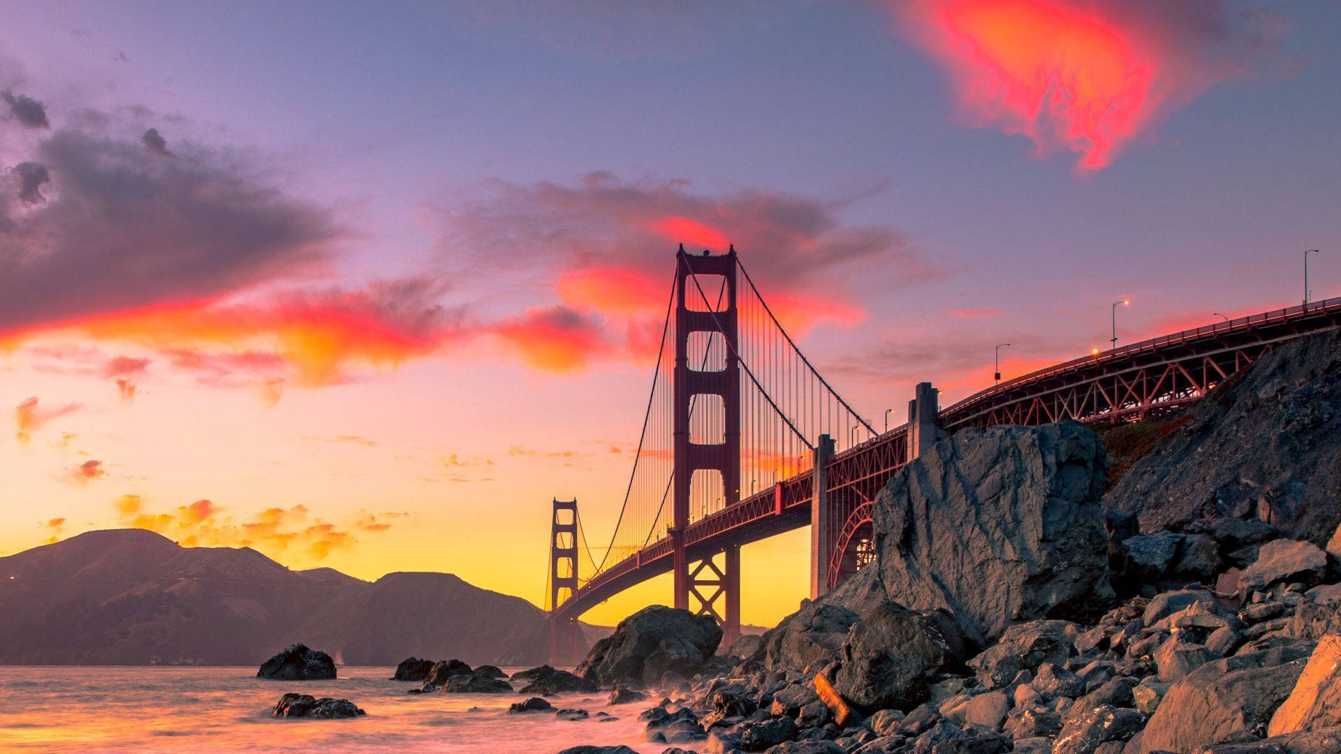 Ilponte Golden Gate A San Francisco, Stati Uniti. Sfondo
