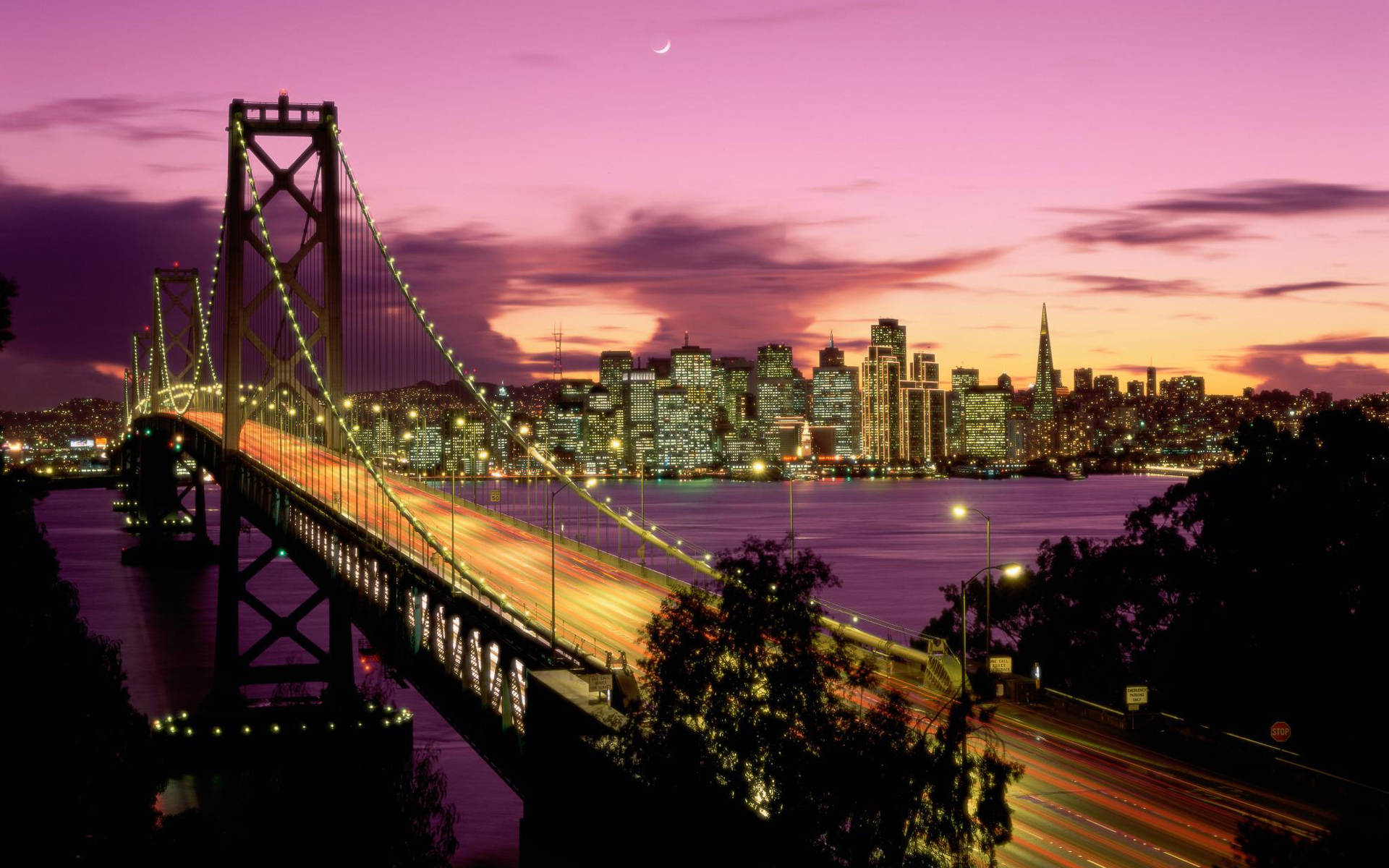 Nyd den ikoniske byudsigt fra San Francisco i HD. Wallpaper