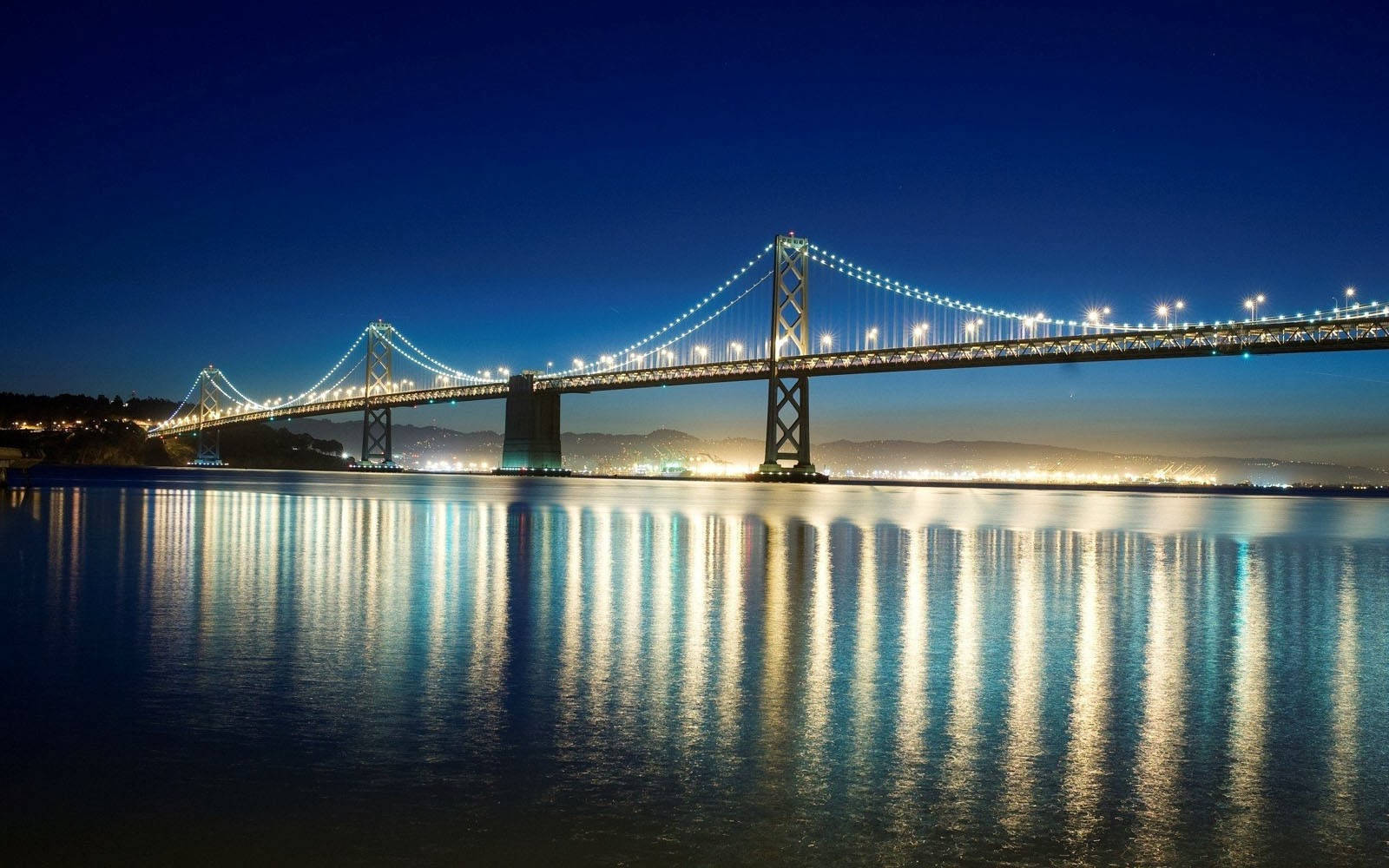 Einatemberaubender Luftblick Auf Die Stadt An Der Bucht - San Francisco Wallpaper