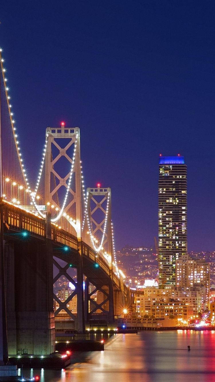 Teléfonode San Francisco Con Un Puente Brillante. Fondo de pantalla