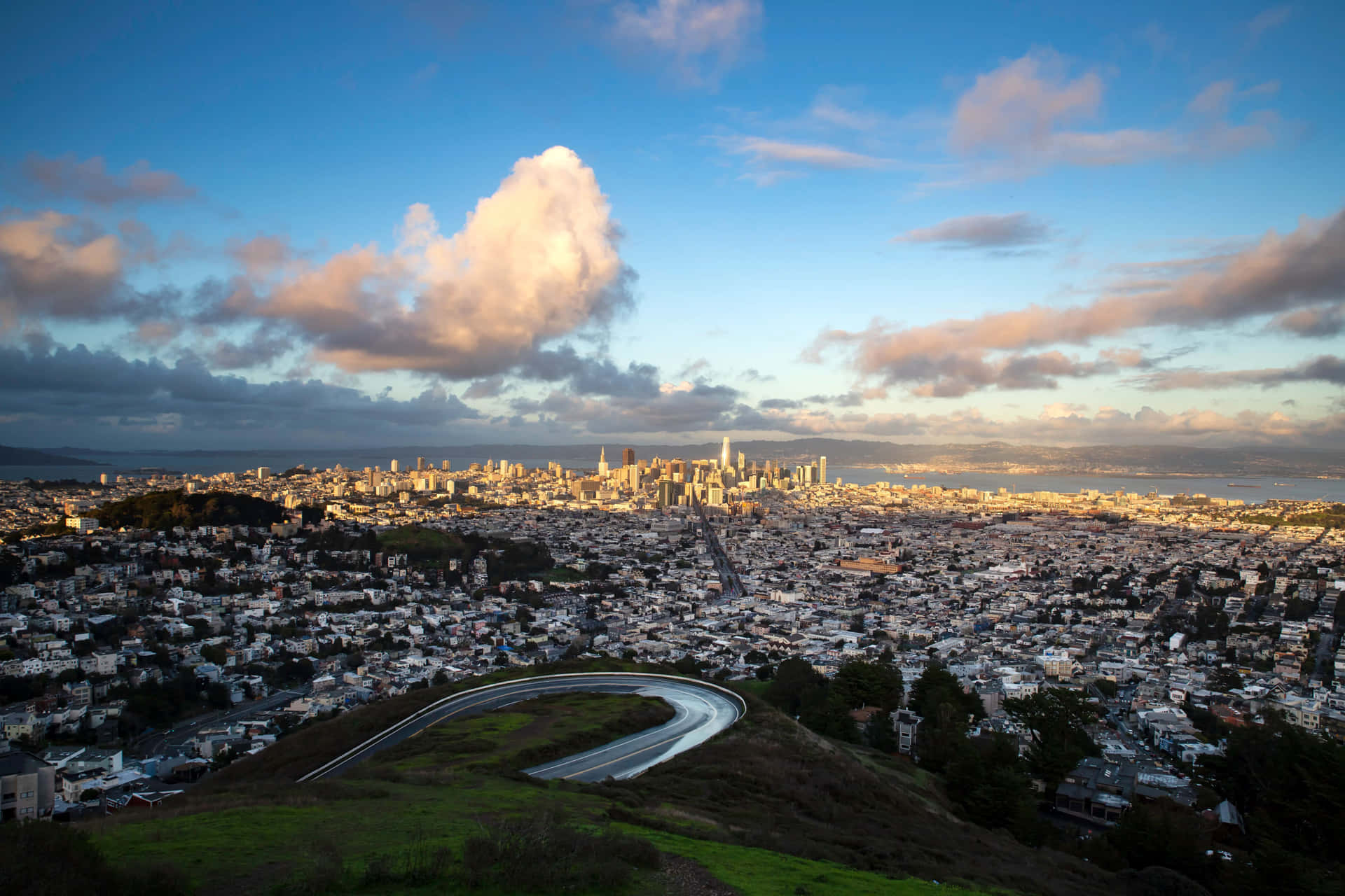 San Francisco Skyline From Twin Peaks Wallpaper