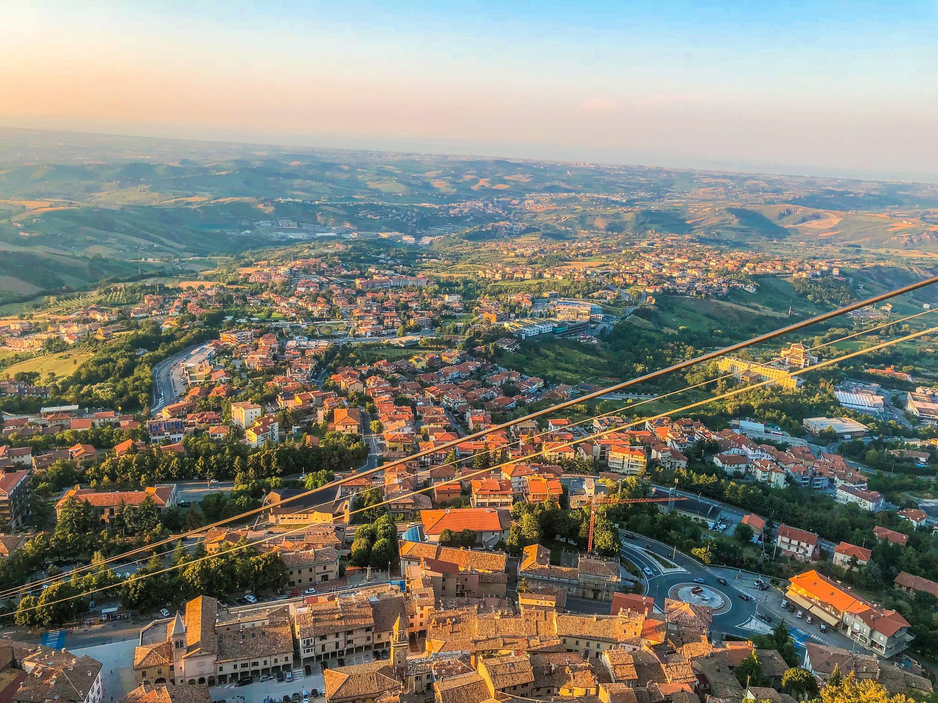 Vistaaérea De San Marino Forlì Cesena Fondo de pantalla