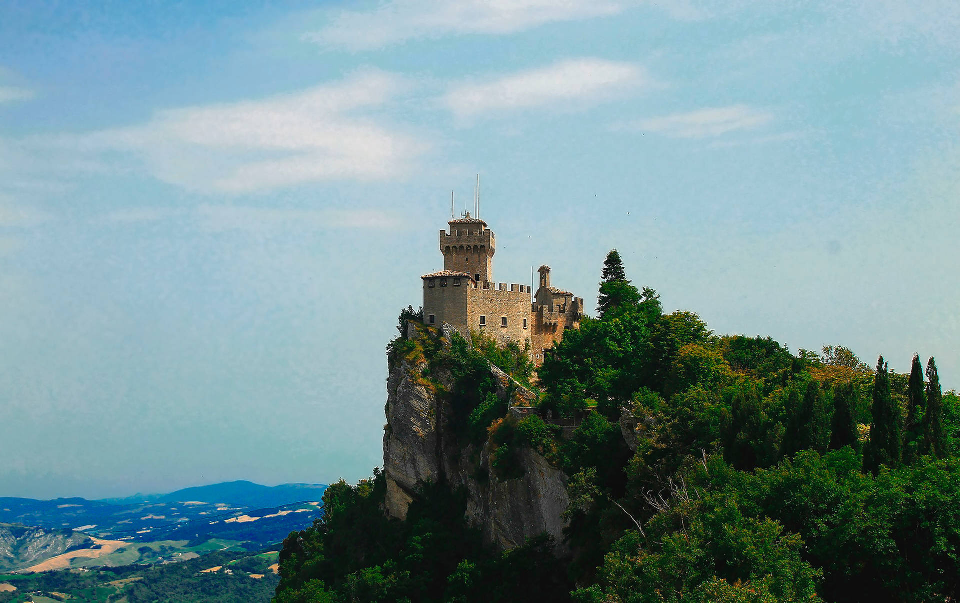 Sanmarino Three Towers Peak - San Marinos Tre Torn Topp Wallpaper
