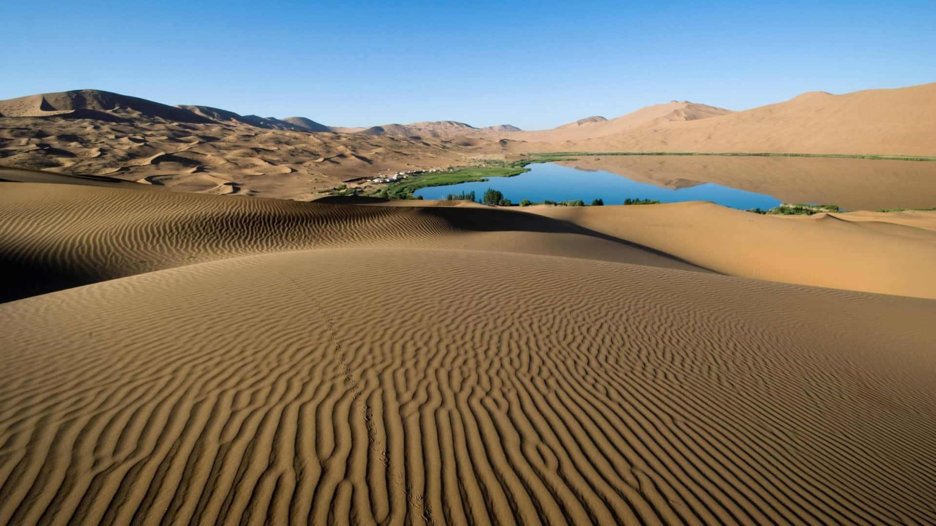 Stunning Sand Dunes Landscape Wallpaper