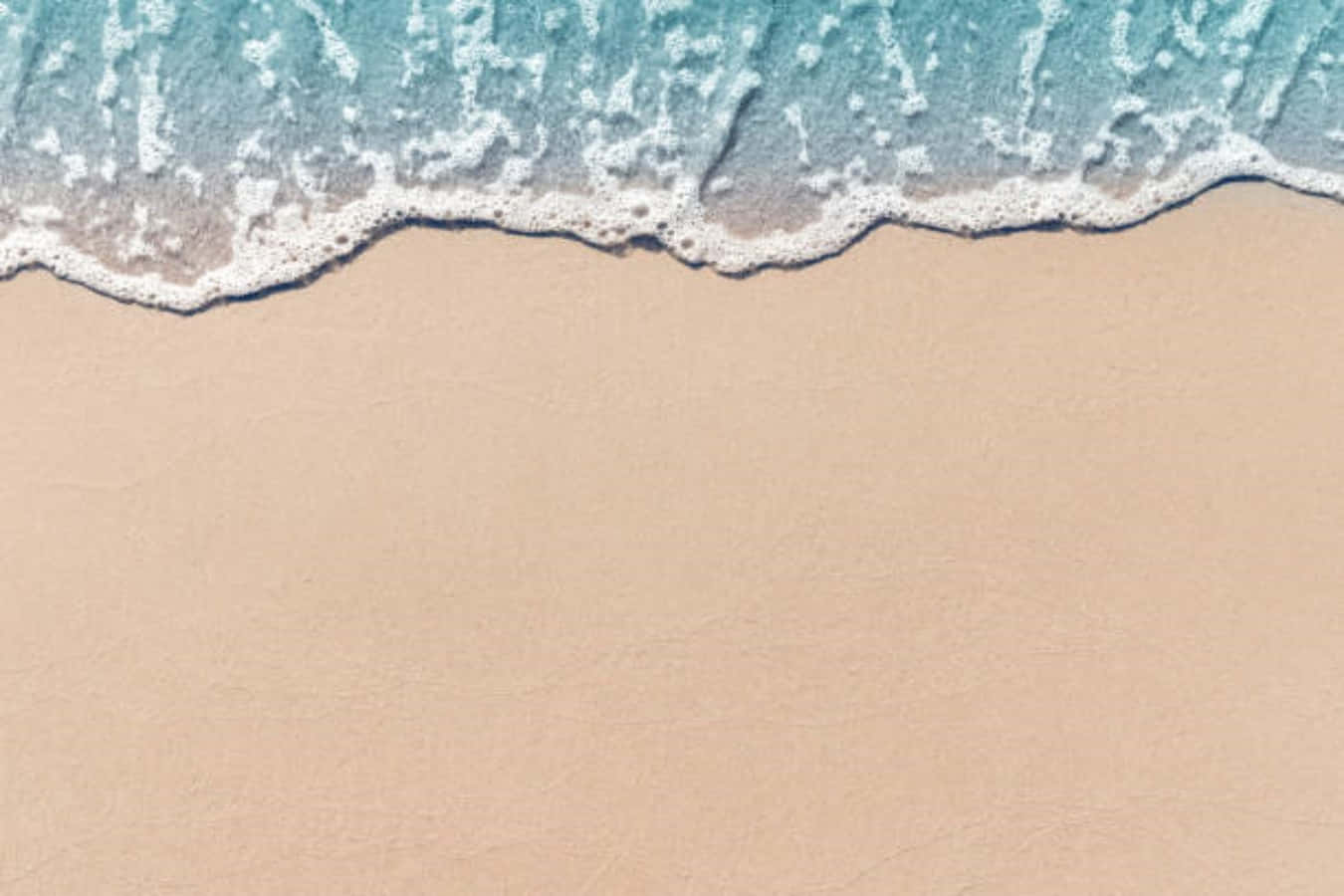 Bildmit Strand Sand Und Blauen Wellen